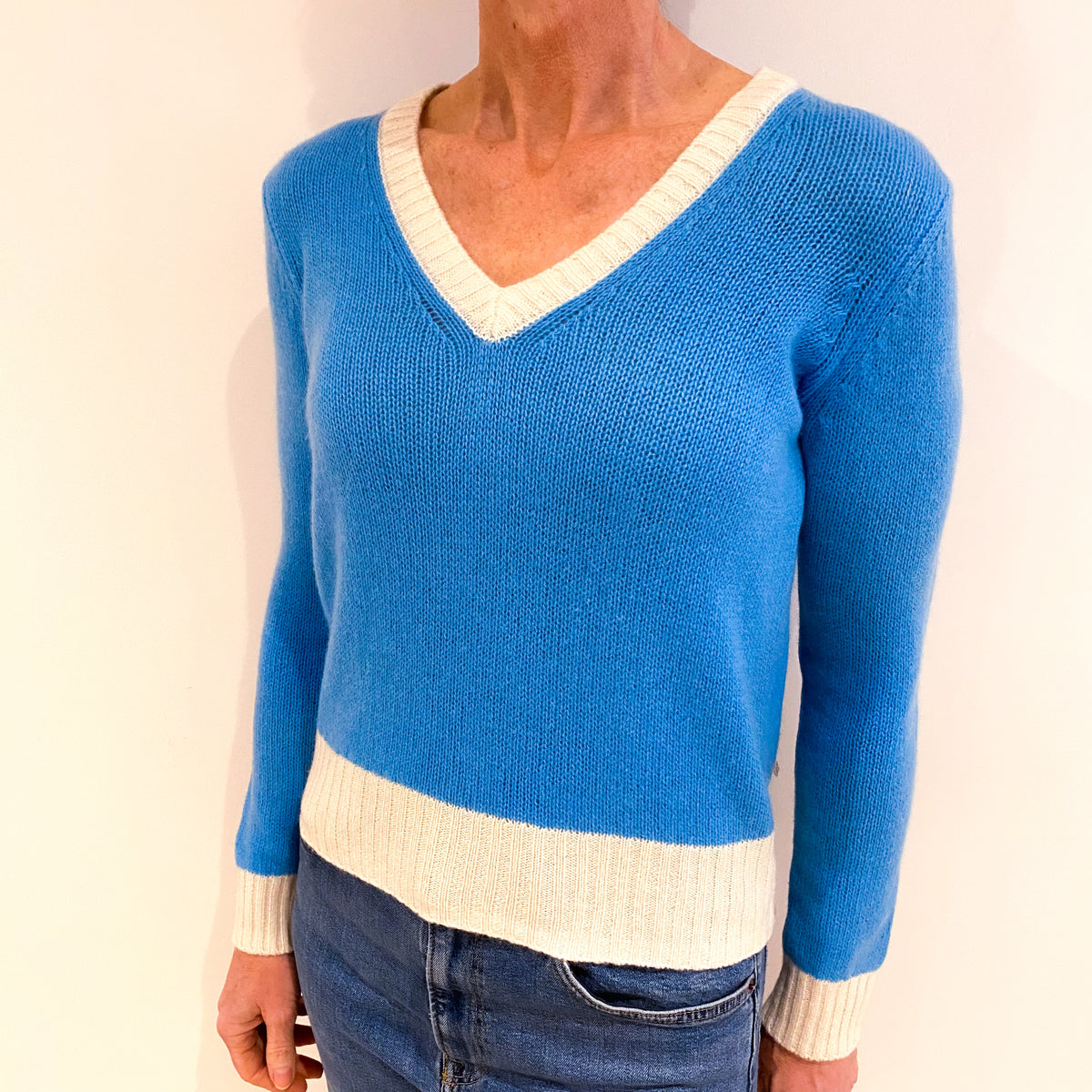 Bright Ocean Blue Cashmere V Neck Jumper Small
