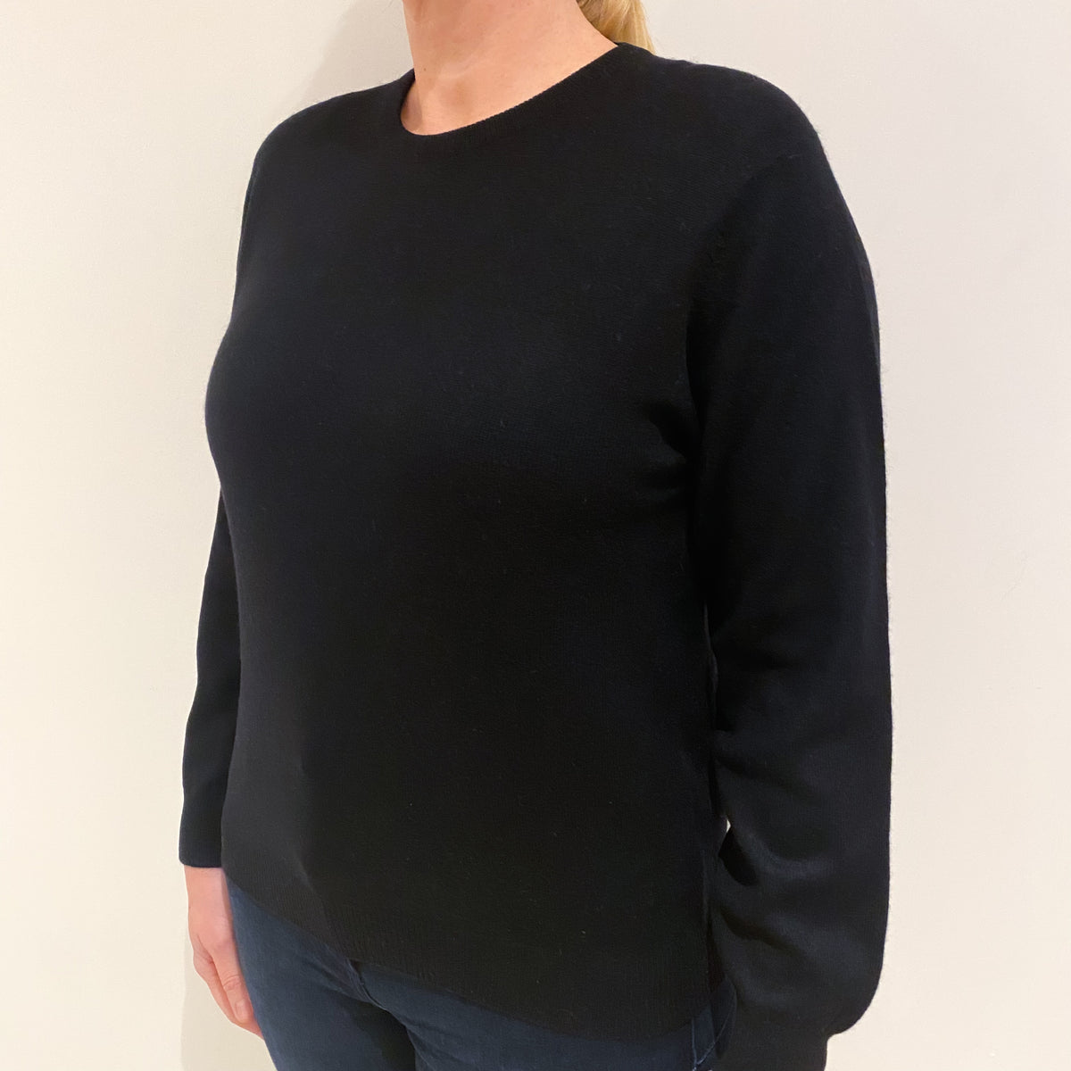 Black Cashmere Crew Neck Jumper Large