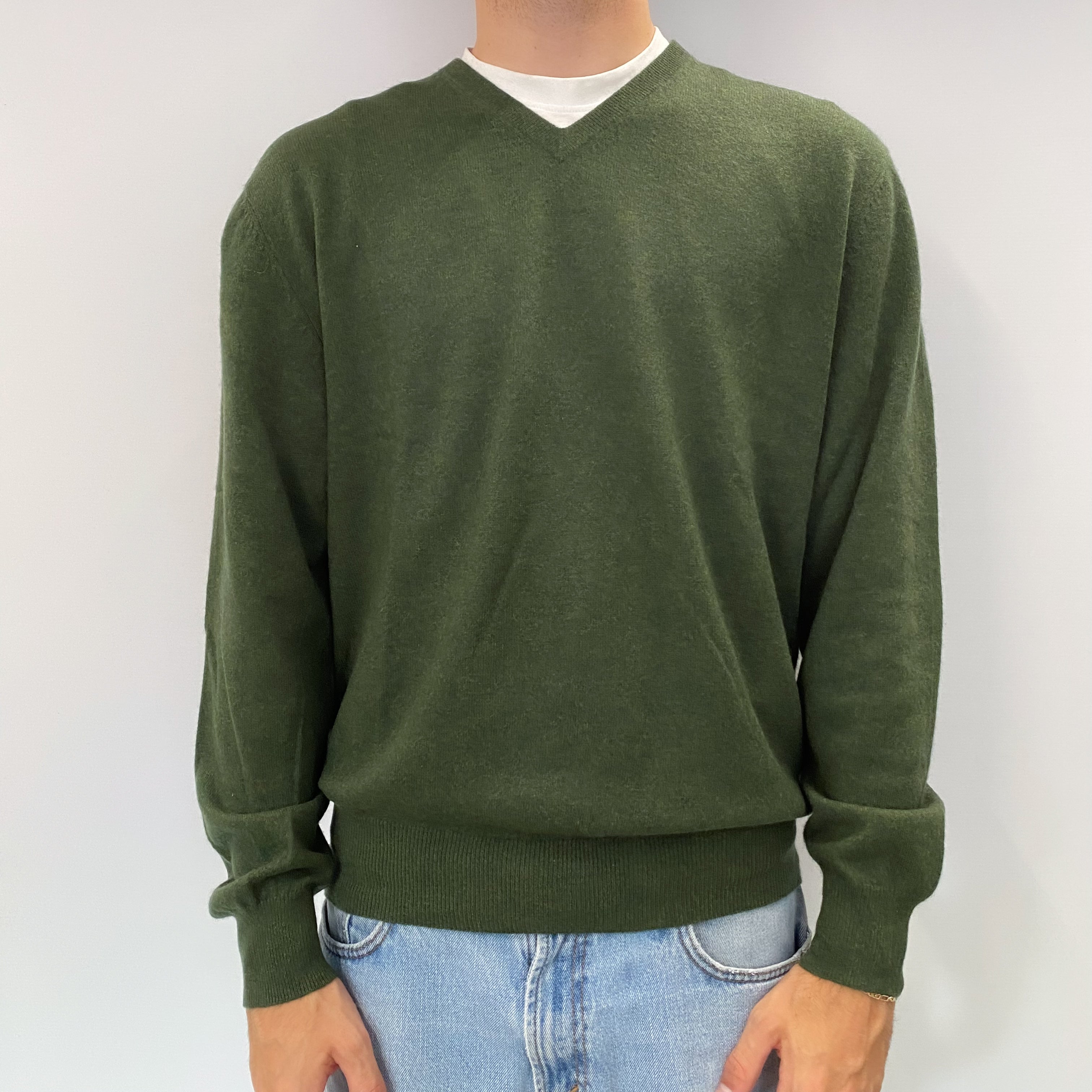 Men's Deep Moss Green Cashmere V Neck Jumper Large