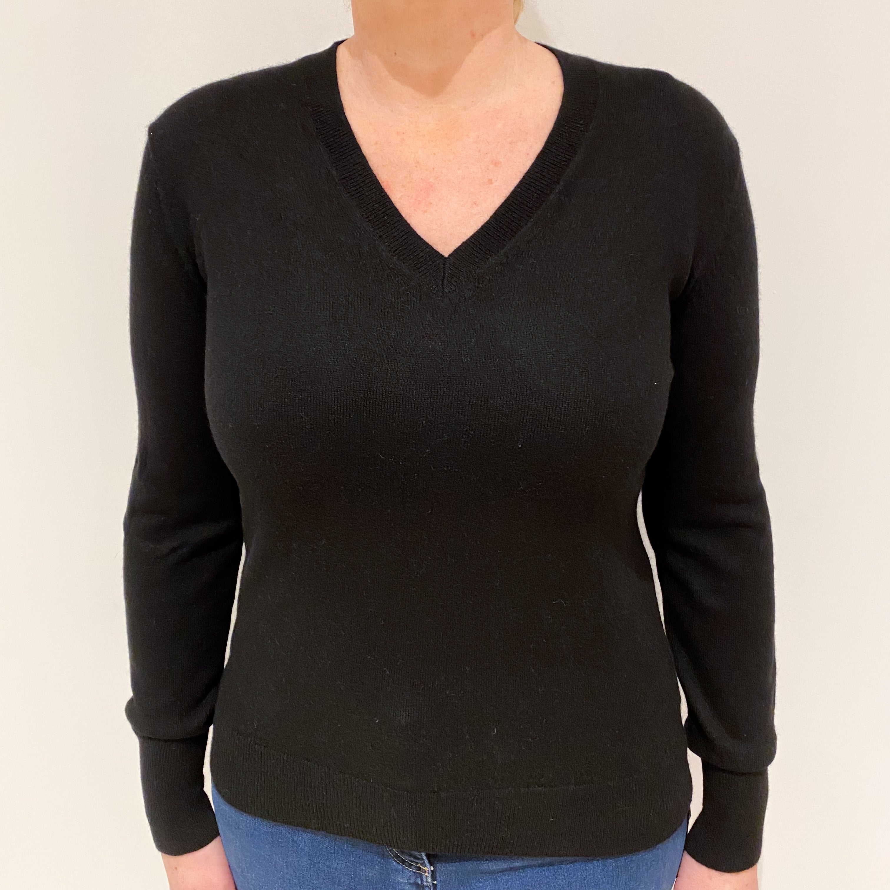 Black Cashmere V-Neck Jumper Large