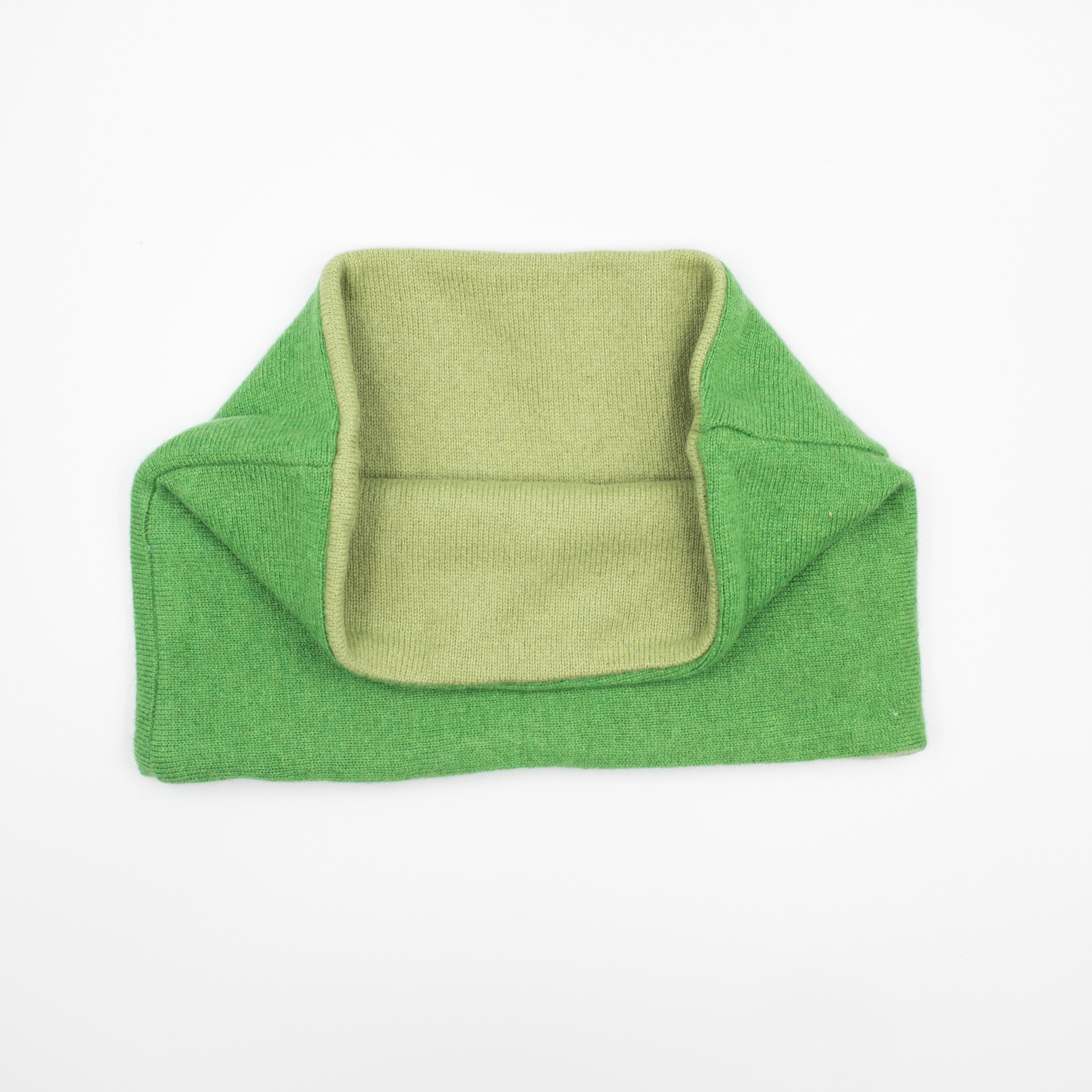 Men’s Apple and Sage Green Neck Warmer