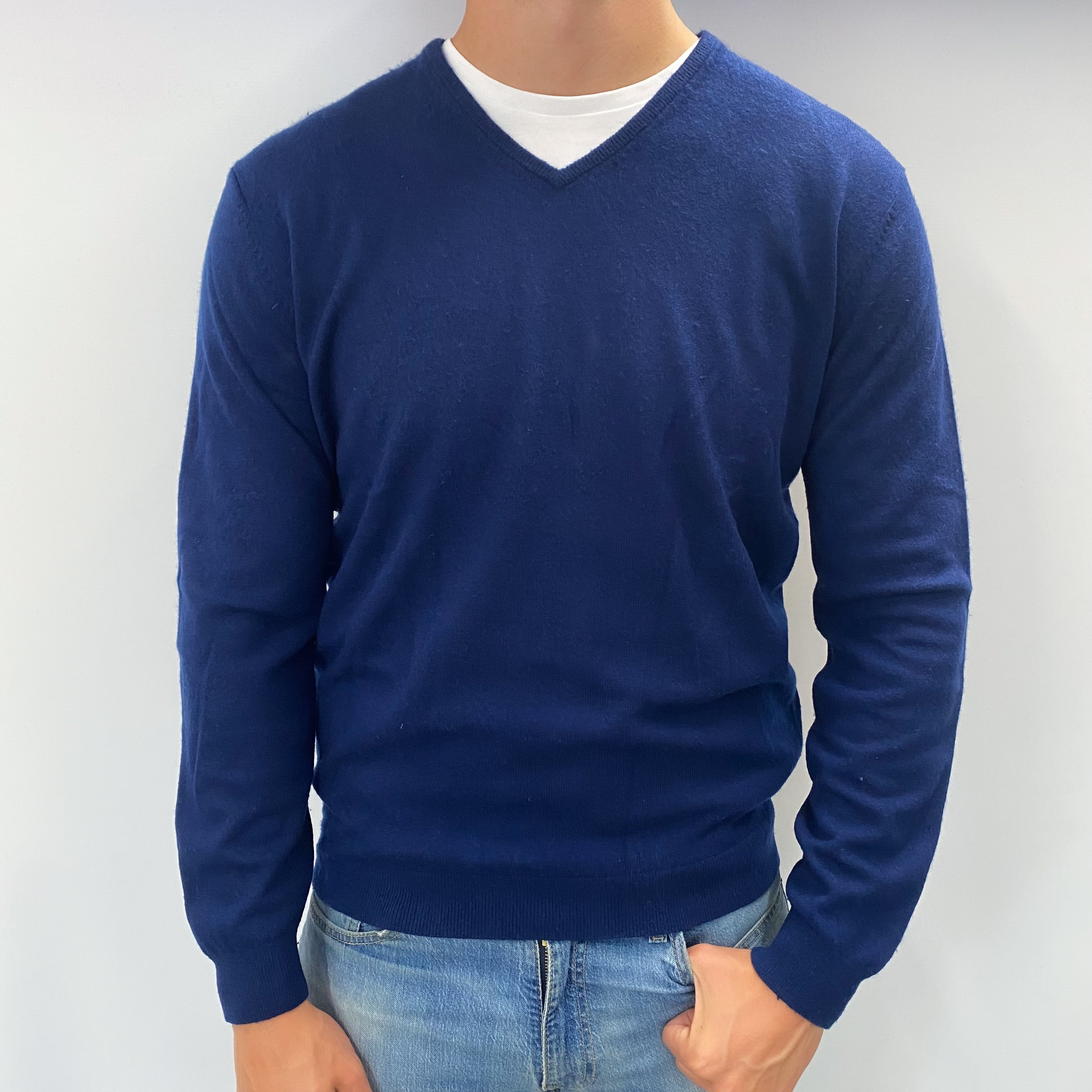 Men's French Navy Cashmere V Neck Jumper XL