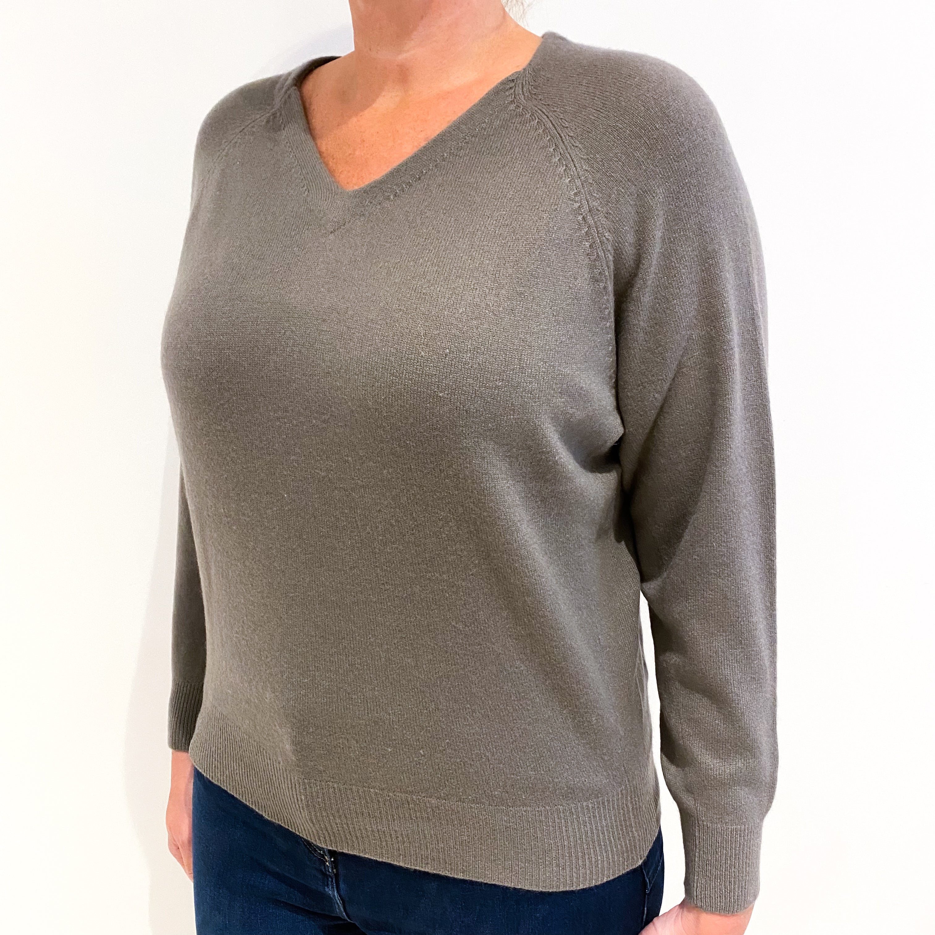 Muted Brown Batwing Cashmere V-Neck Jumper Large