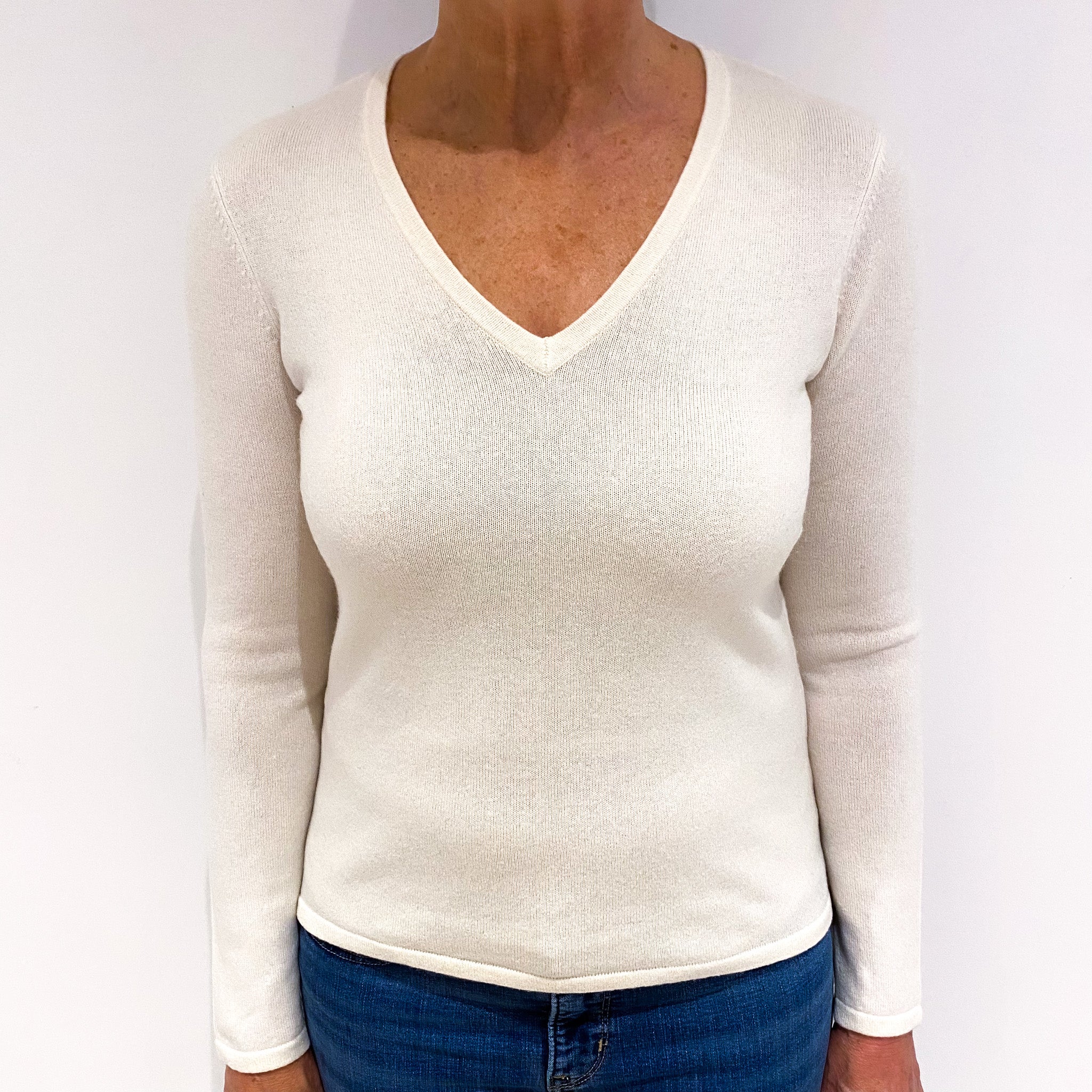 Cream Cashmere V Neck Jumper Medium