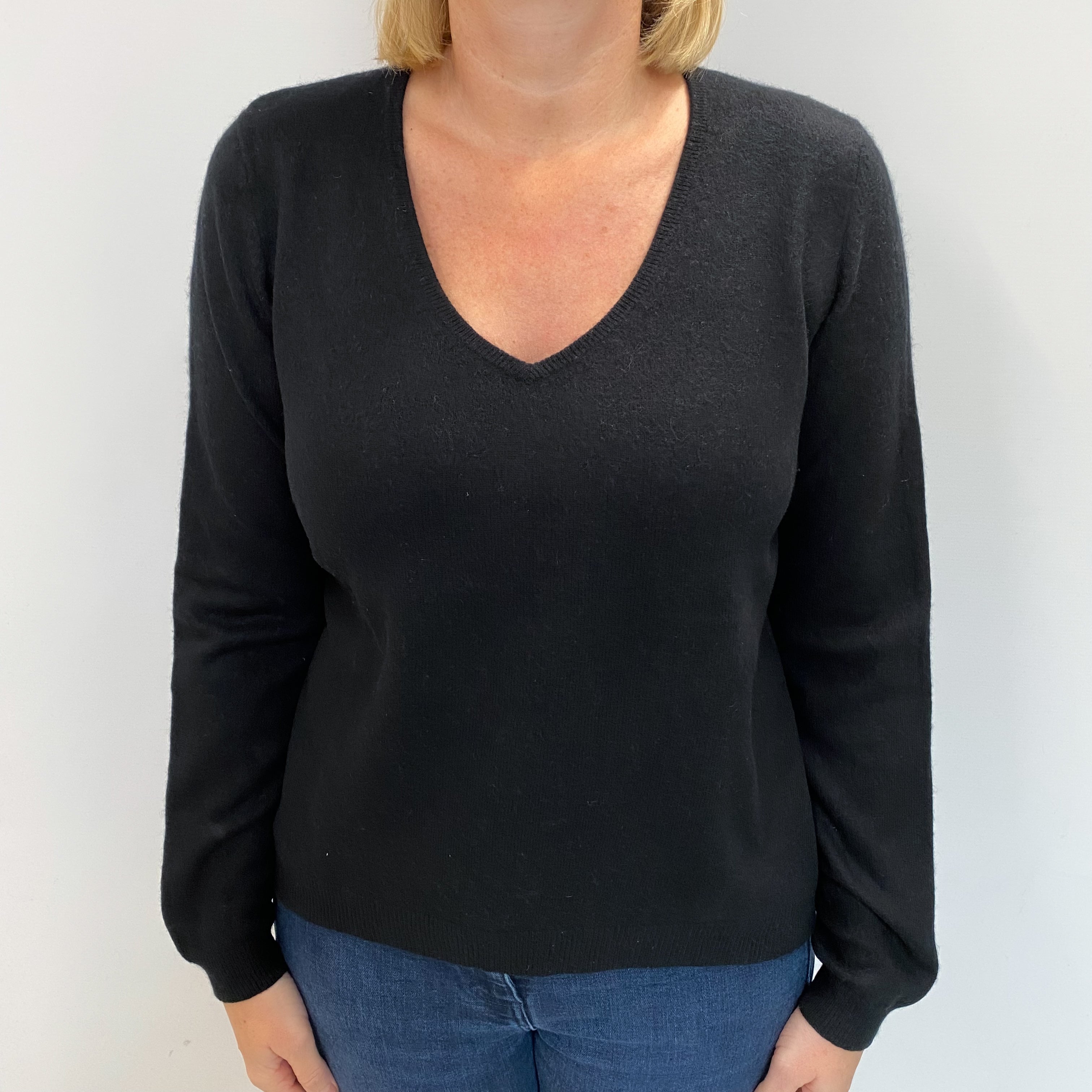 Black Cashmere V Neck Jumper Large