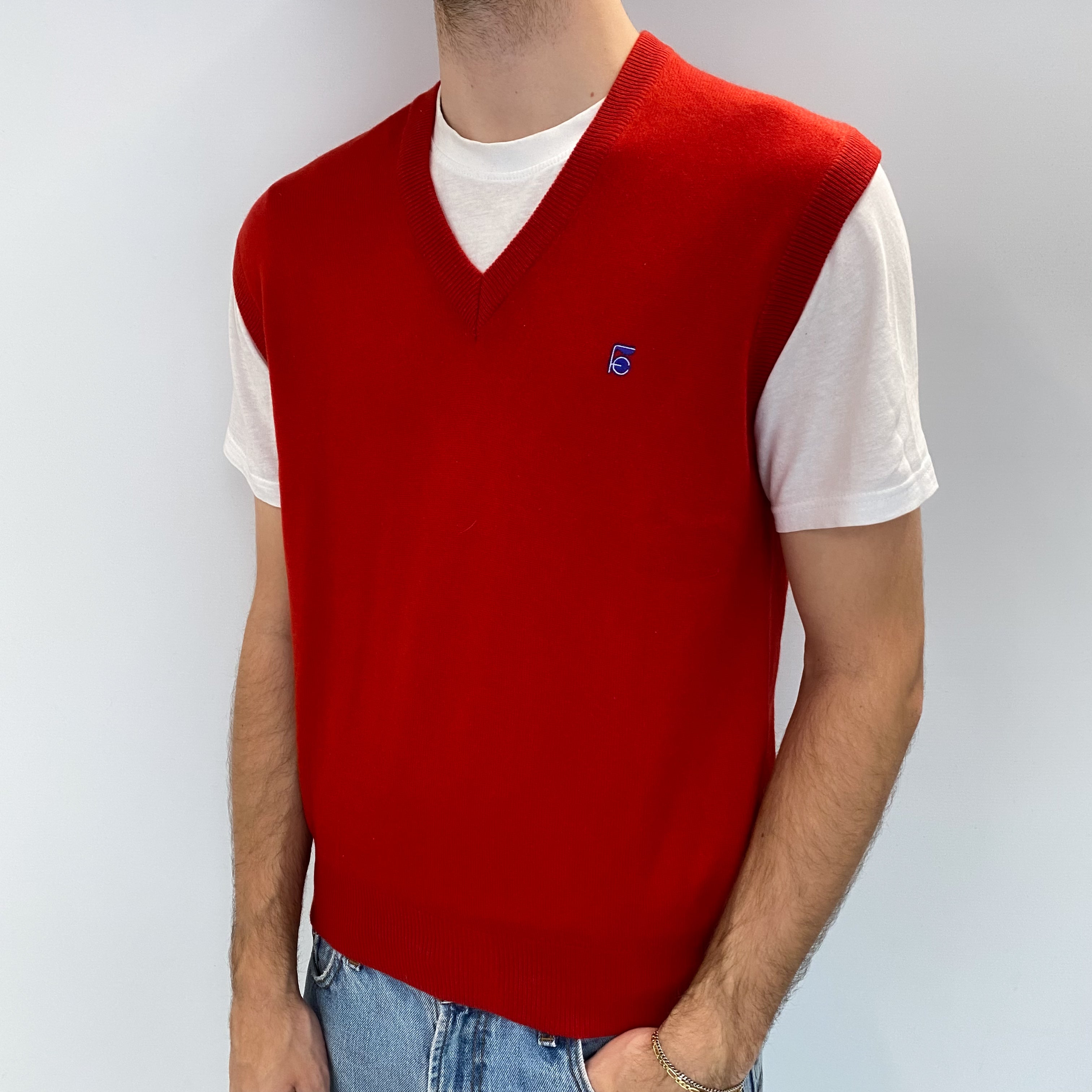Men's Scarlet Red Cashmere Sleeveless V Neck Jumper Large