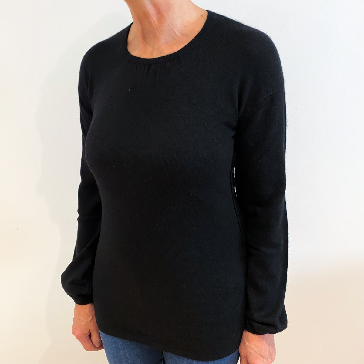 Black Cashmere Crew Neck Jumper with Balloon Sleeve Cuff Medium