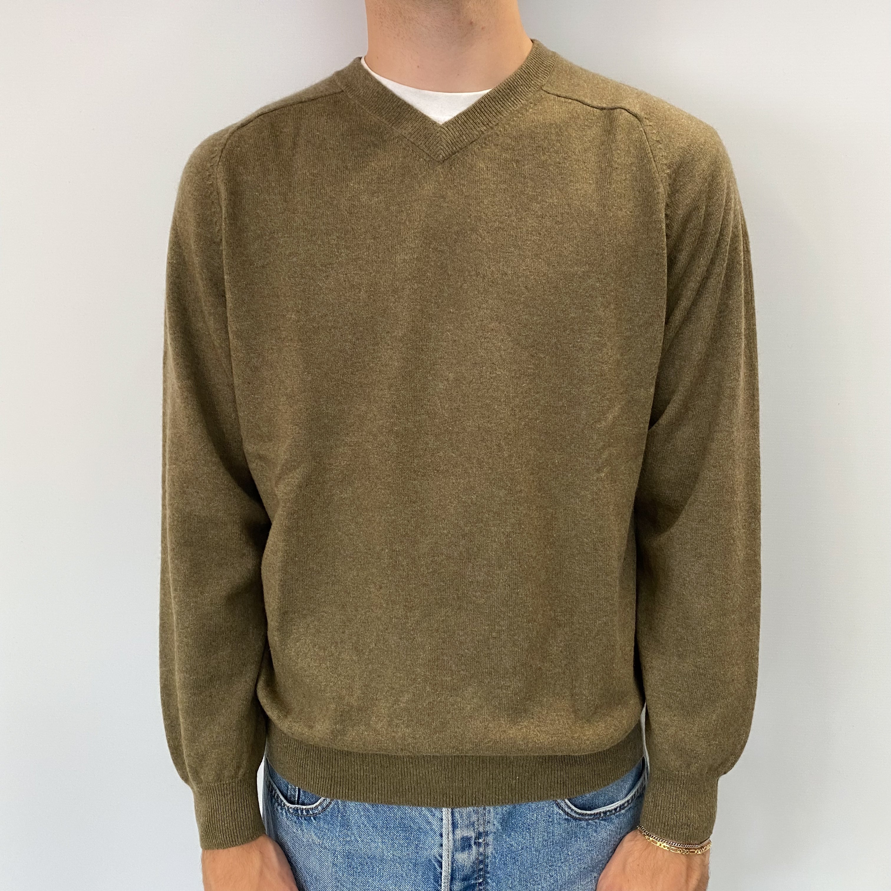 Men's Moss Green Cashmere V Neck Jumper Large