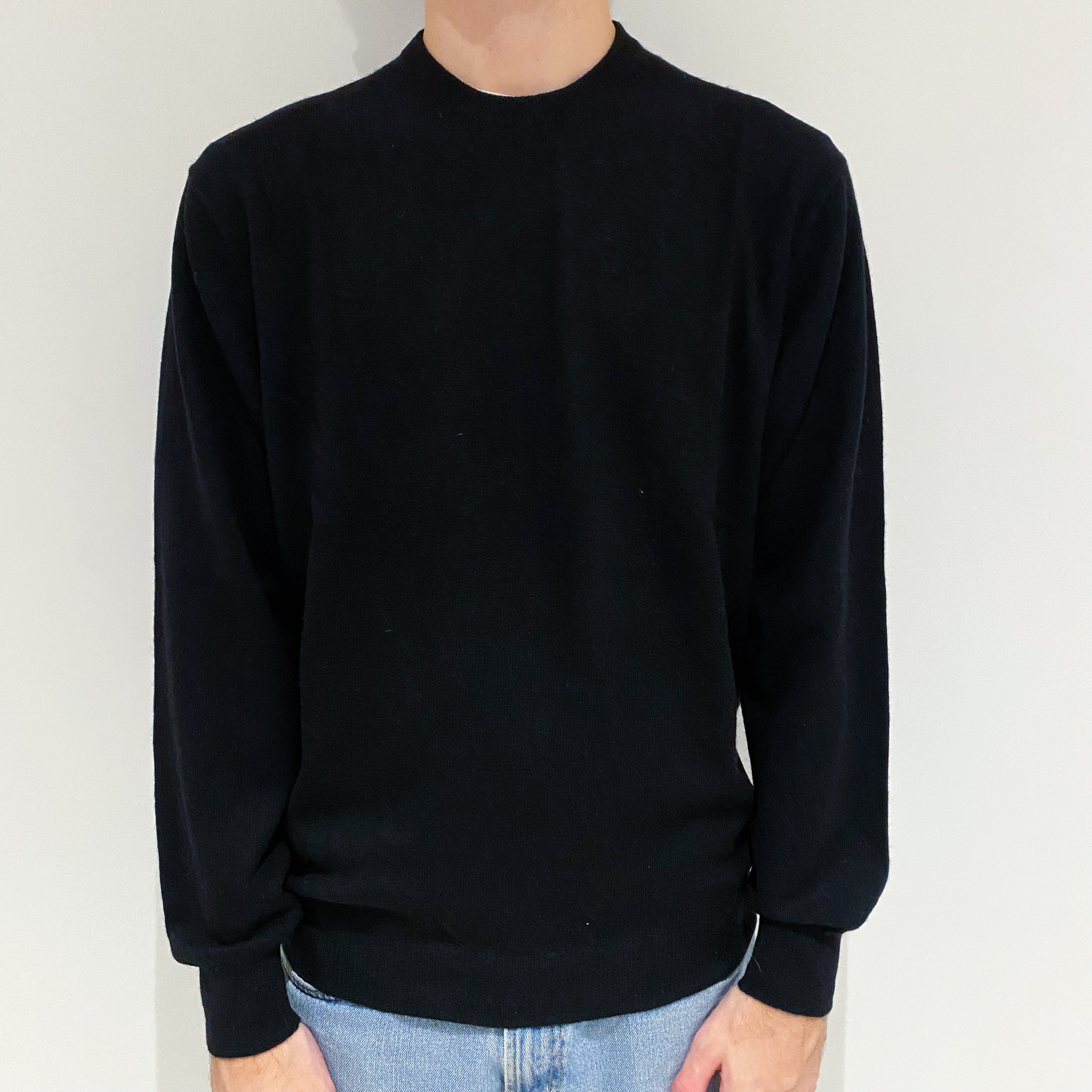 Men's Black Cashmere Crew Neck Jumper Large