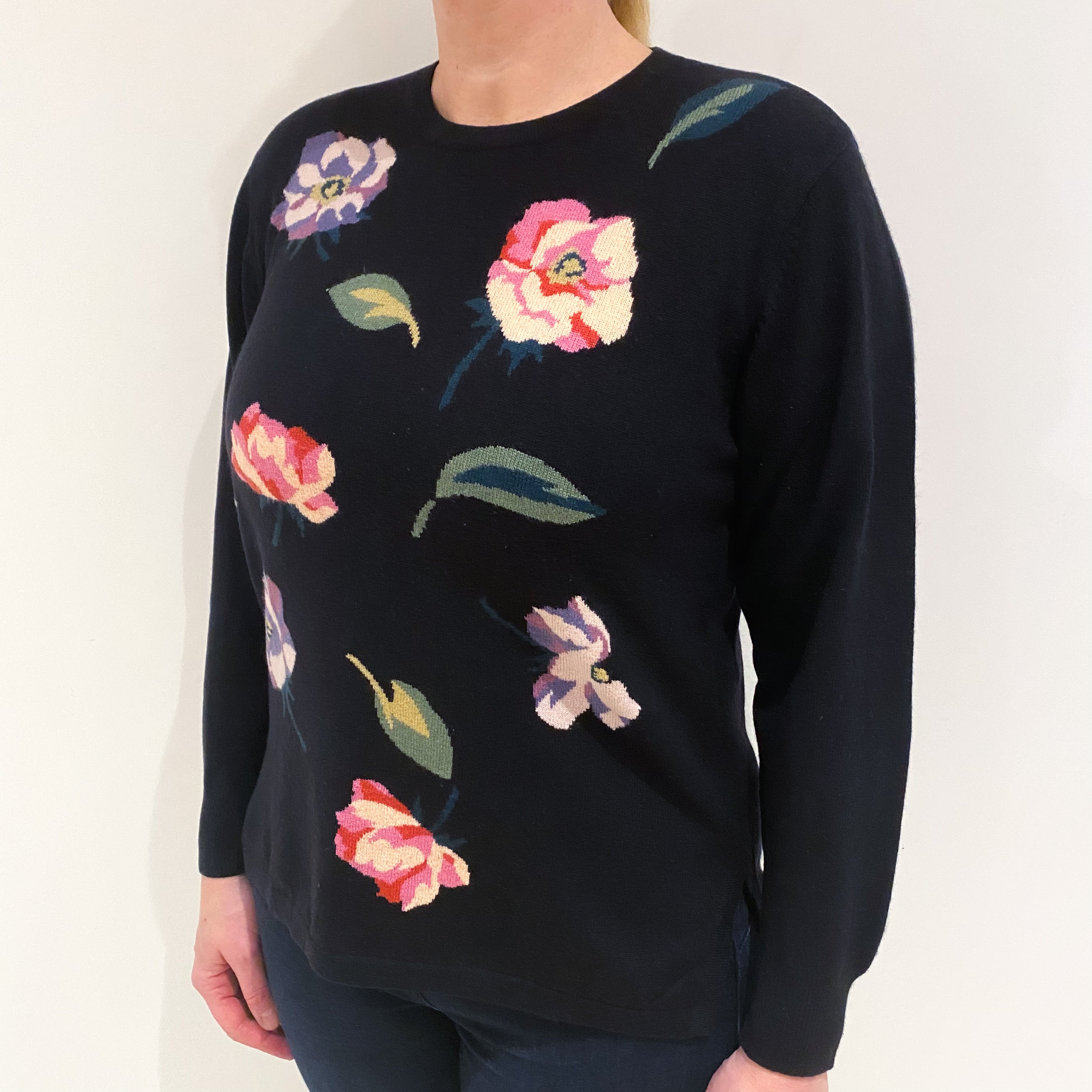 Black Floral Cashmere Crew Neck Jumper Large