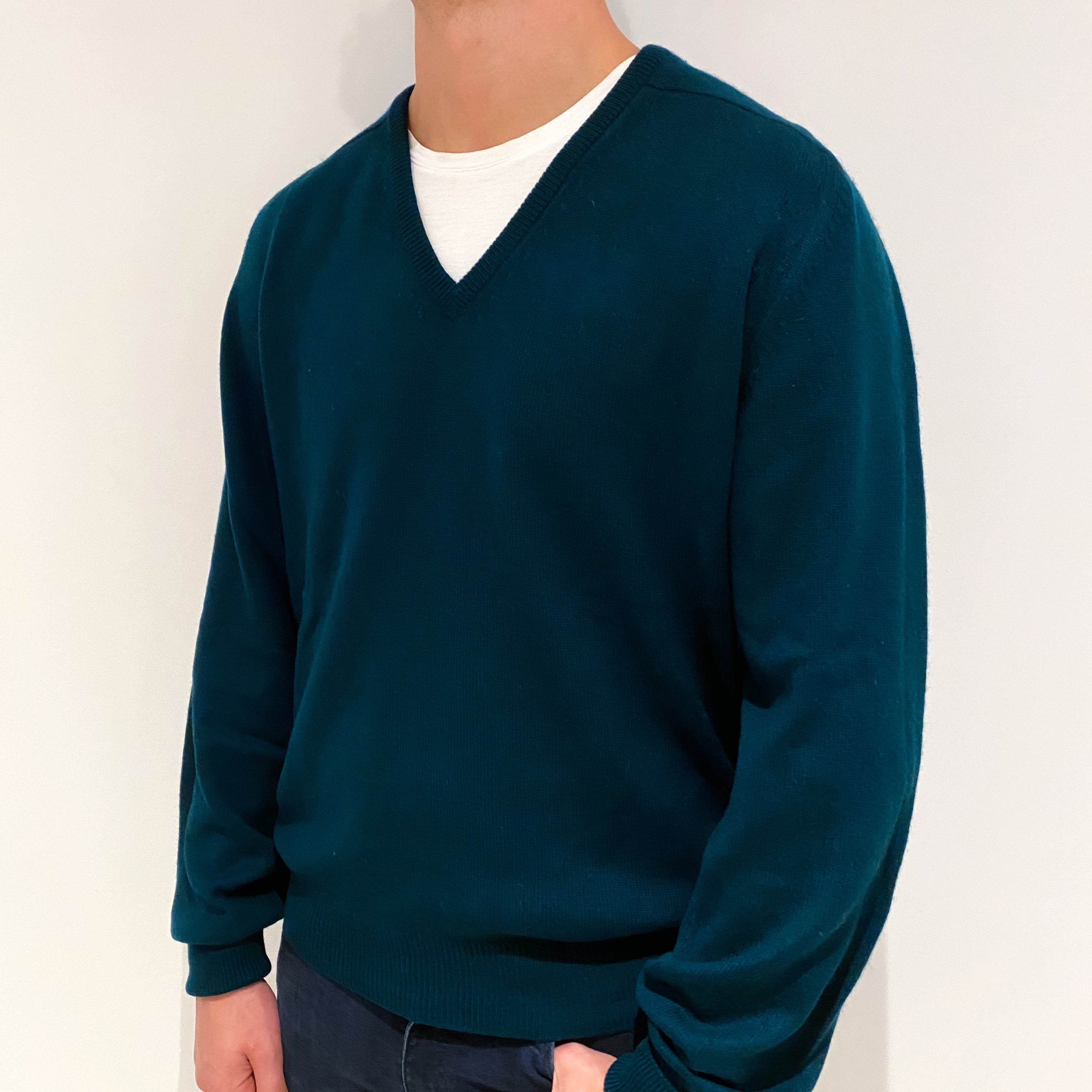 Men's Vintage Scottish Bottle Green Cashmere V-Neck Jumper Extra Large