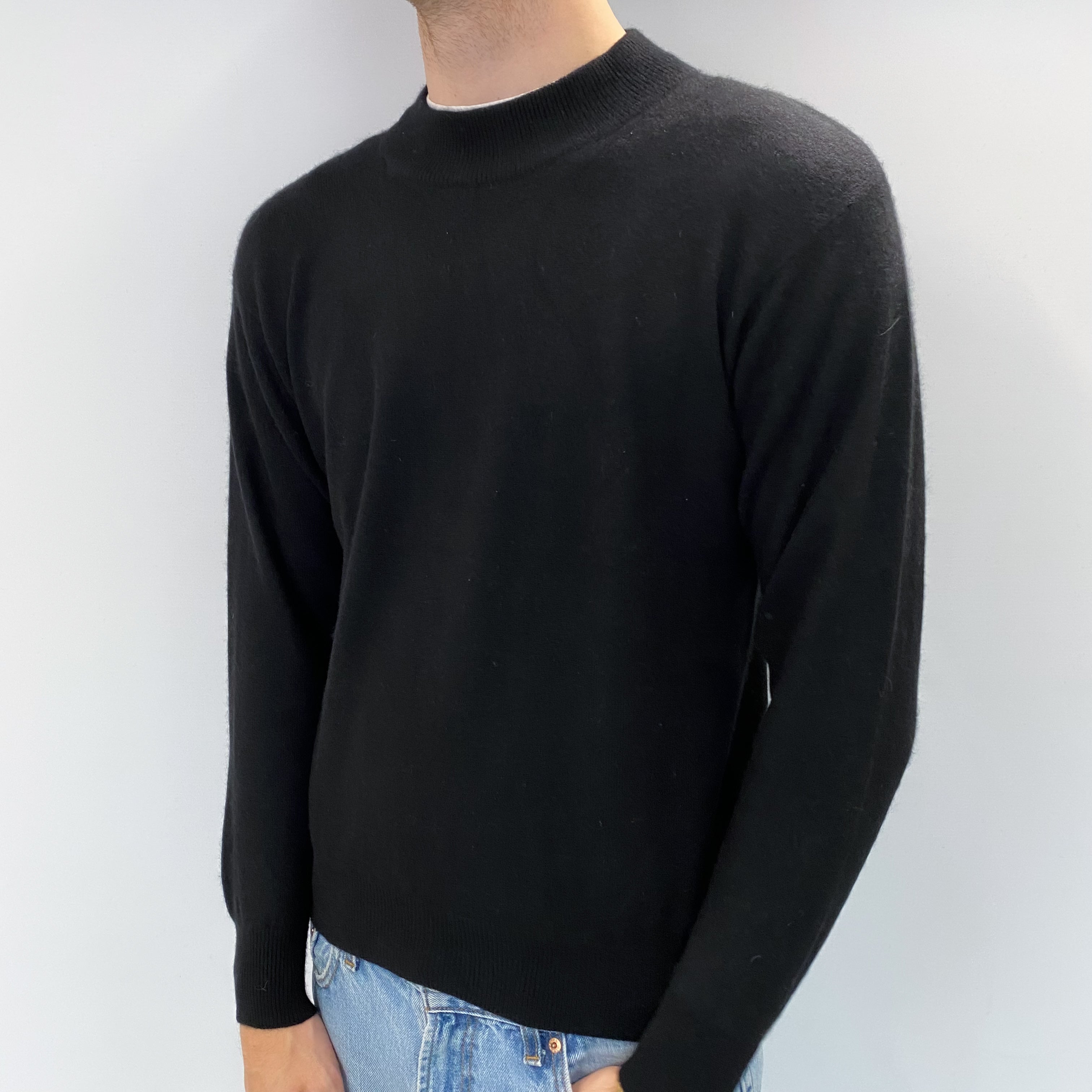 Men's Black Cashmere Low Turtle Neck Jumper Medium
