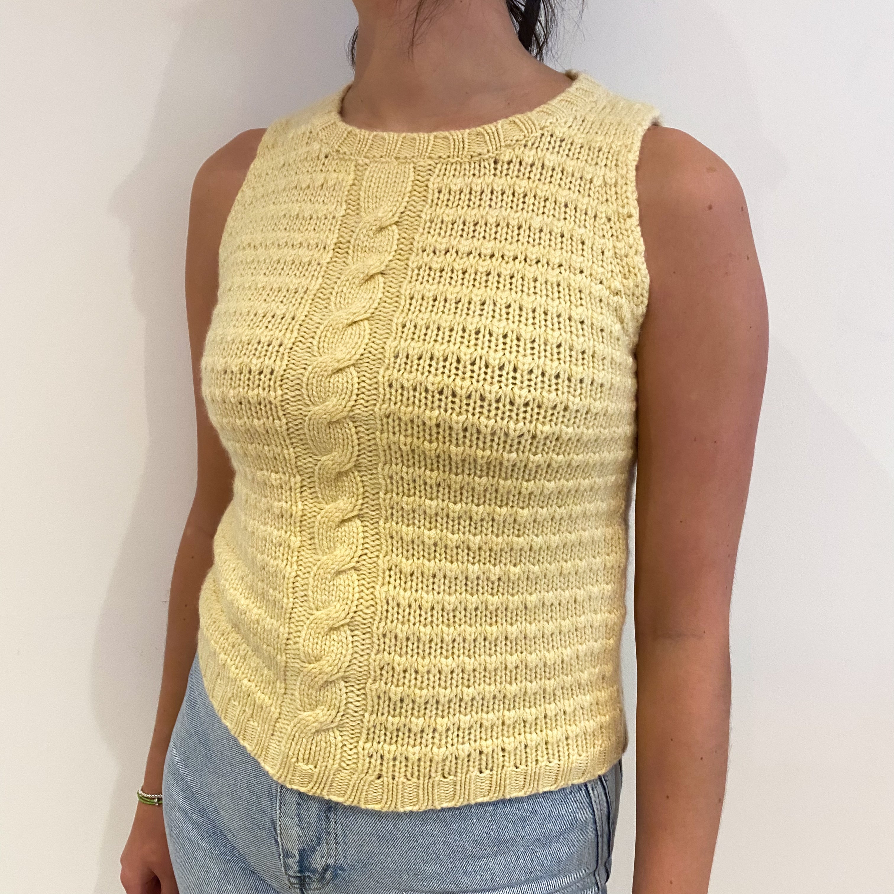IN’AM Custard Yellow Hand Knitted Cashmere Crew Neck Cable Knit Tank Top Small