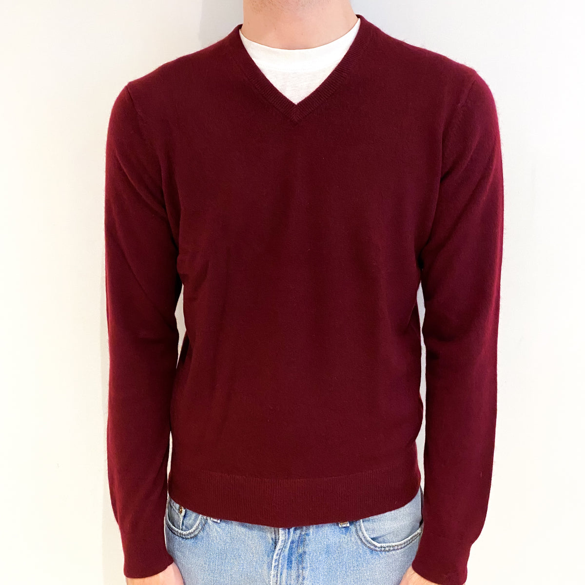 Men's Burgundy Red Cashmere V Neck Jumper Medium