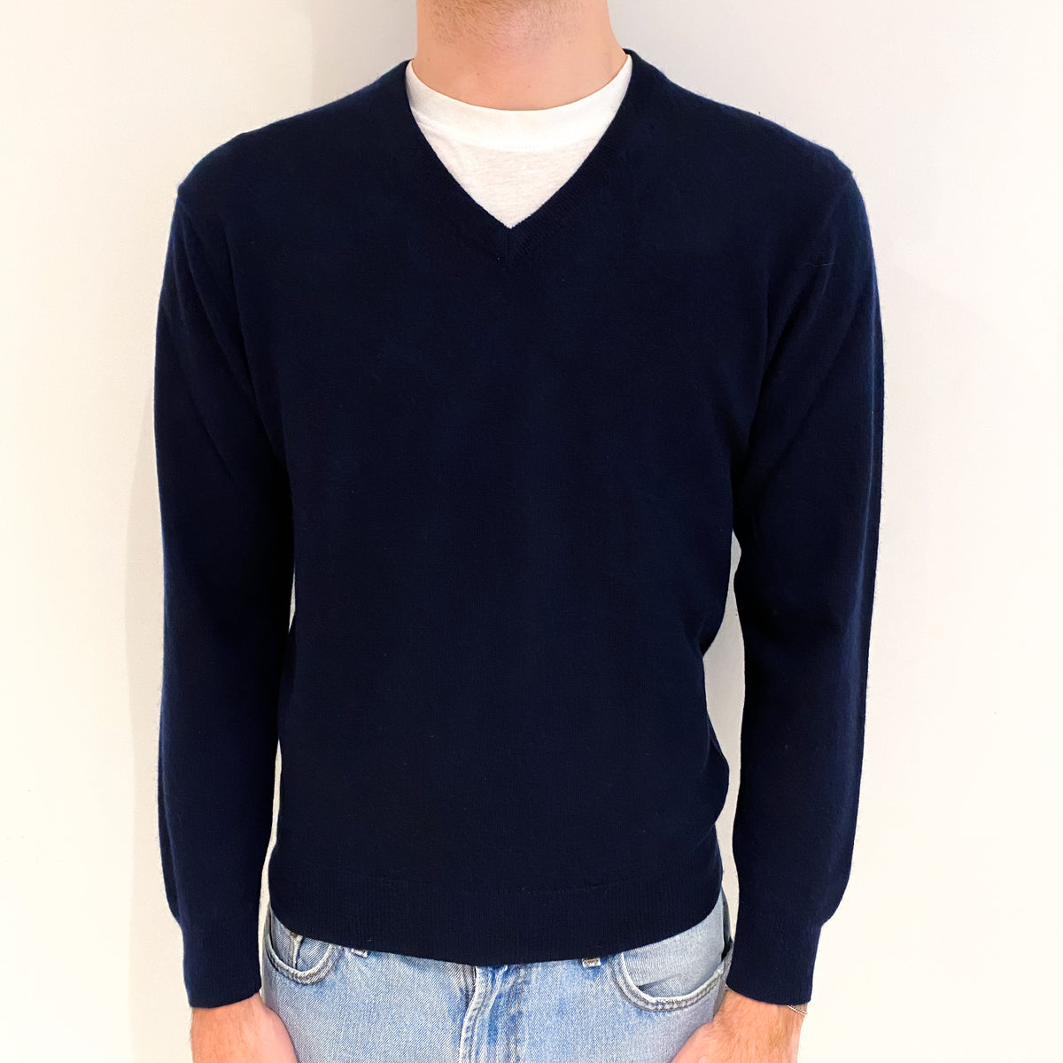 Men's Navy Blue Cashmere V Neck Jumper Medium