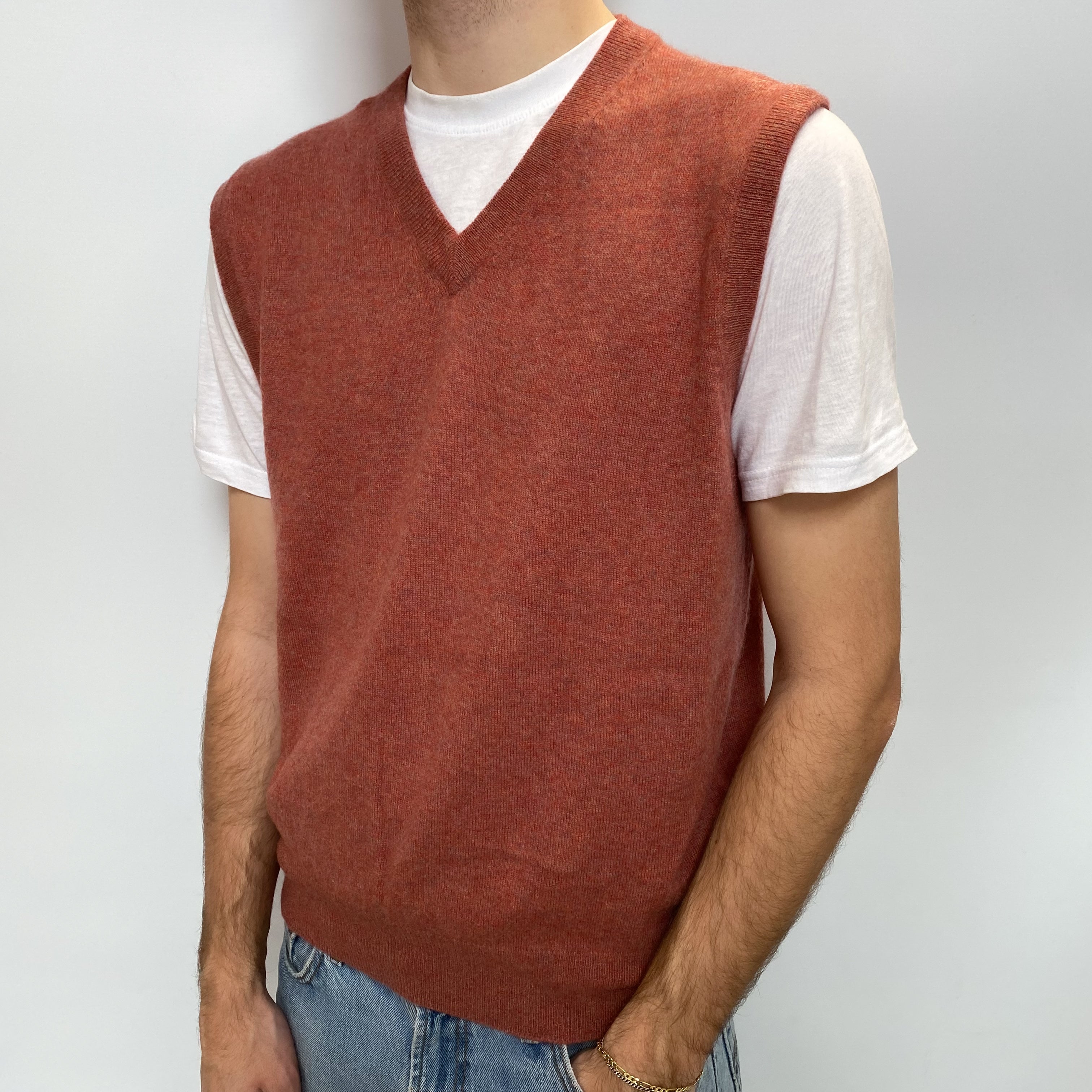 Men's Rusty Rose Cashmere V Neck Tank Top Large