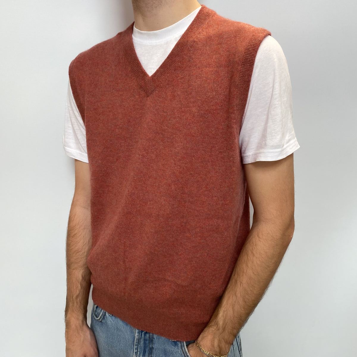 Men's Rusty Rose Cashmere V Neck Tank Top Large