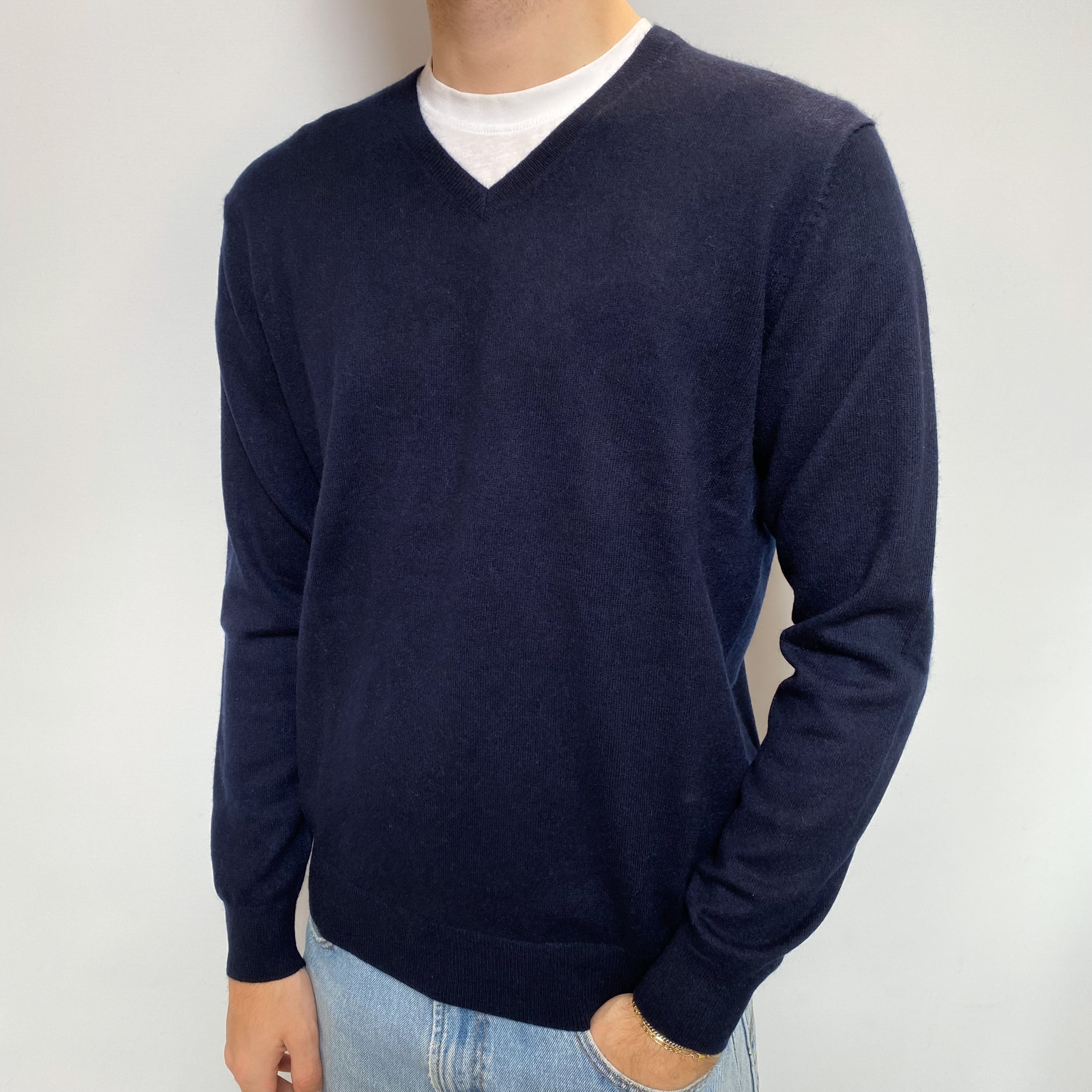 Men's Navy Blue Cashmere V Neck Jumper Large