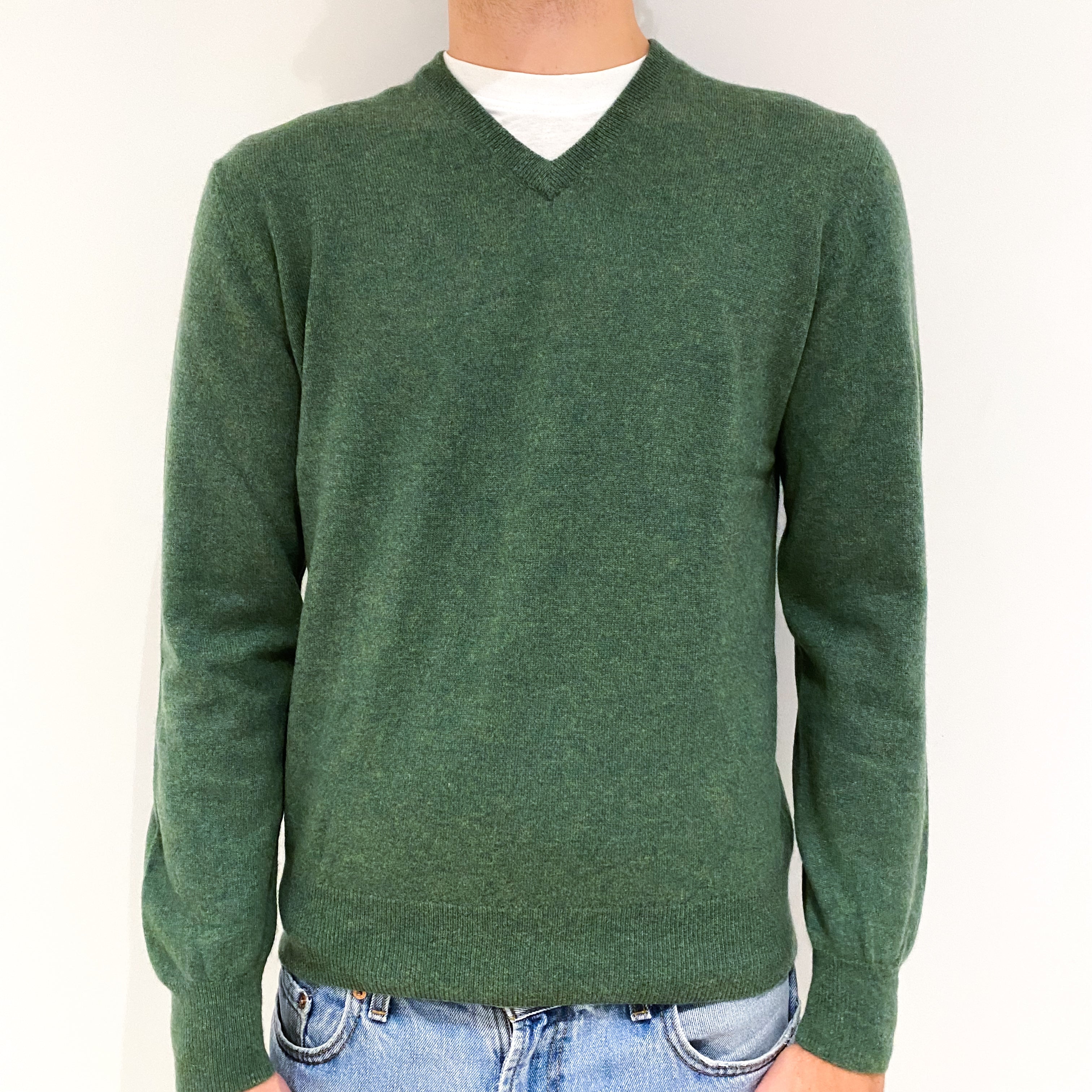 Men's Pea Green Cashmere V-Neck Jumper Medium