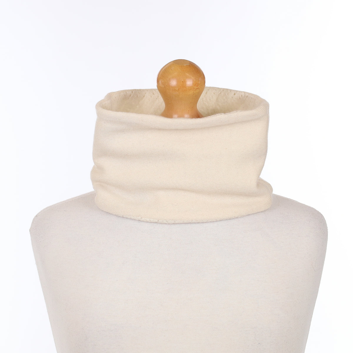 Cream Pinhole Detailed Neck Warmer