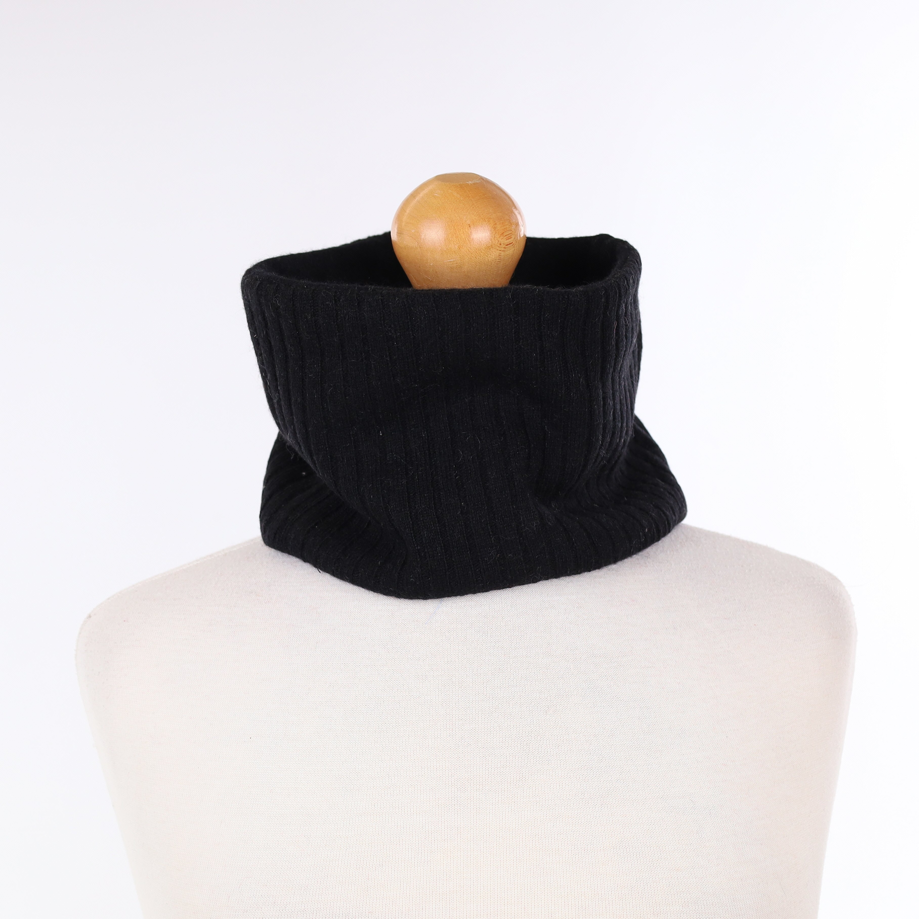 Black Ribbed Neck Warmer