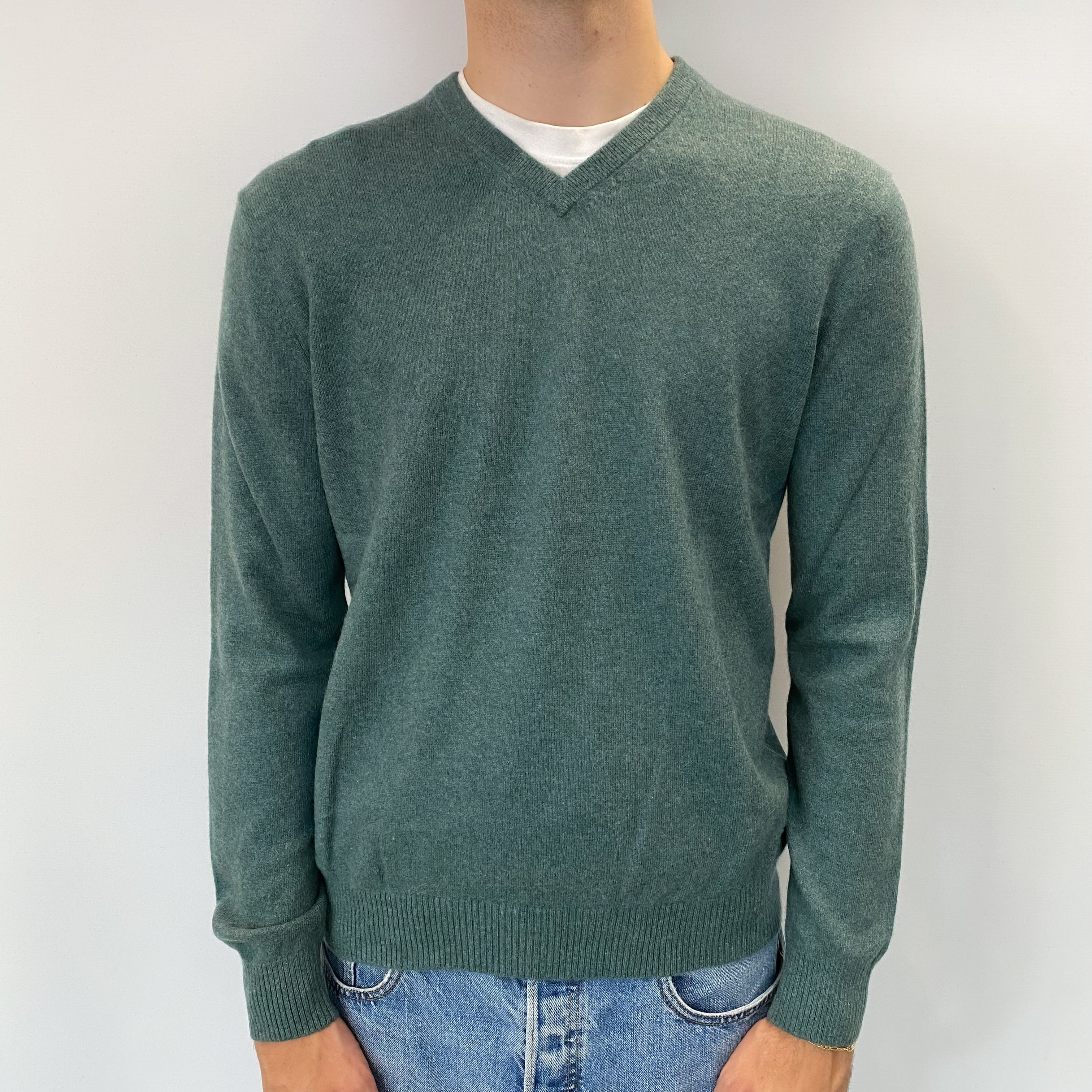 Men's Spruce Green Cashmere V Neck Jumper Medium