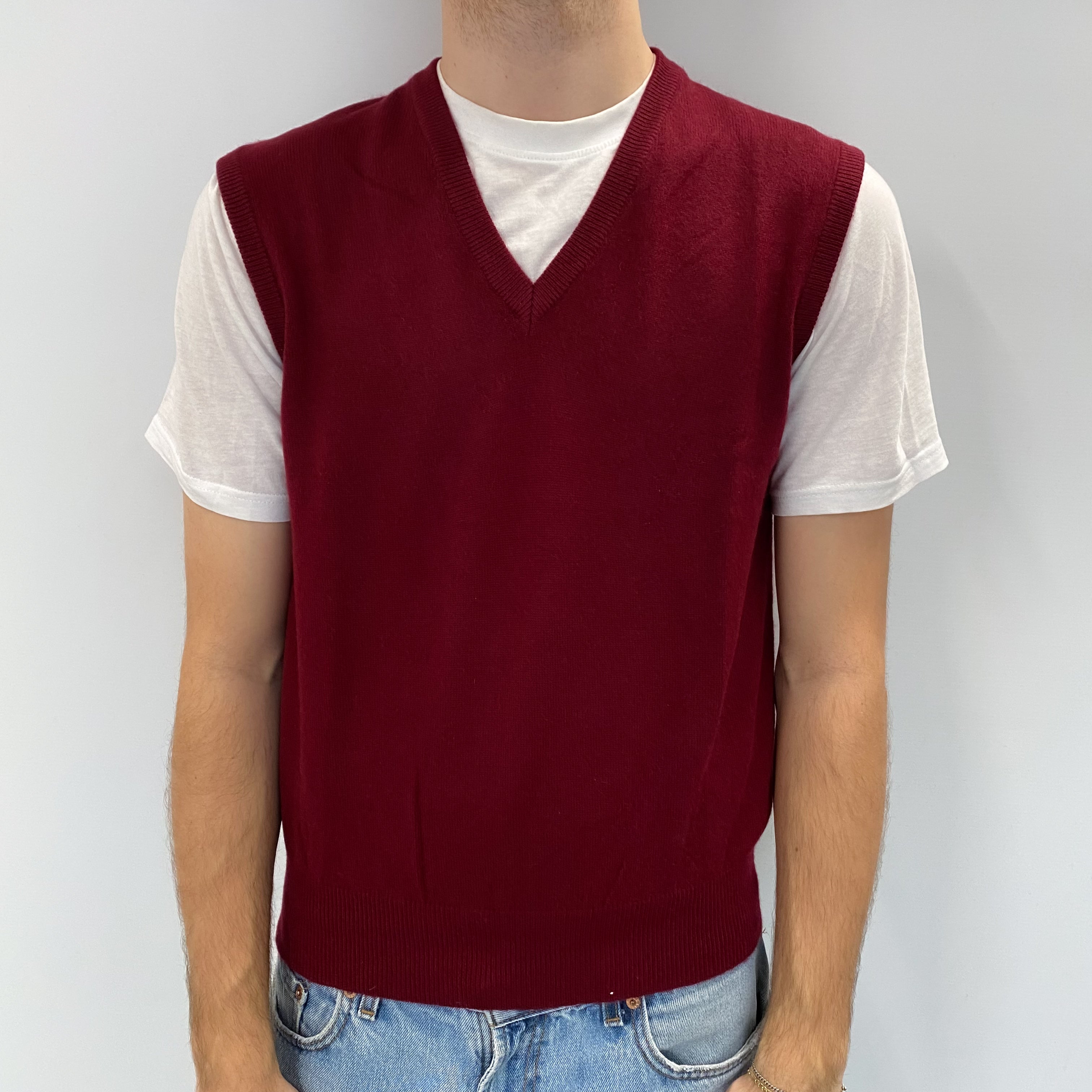 Men's Maroon Red Cashmere Sleeveless V Neck Jumper Large