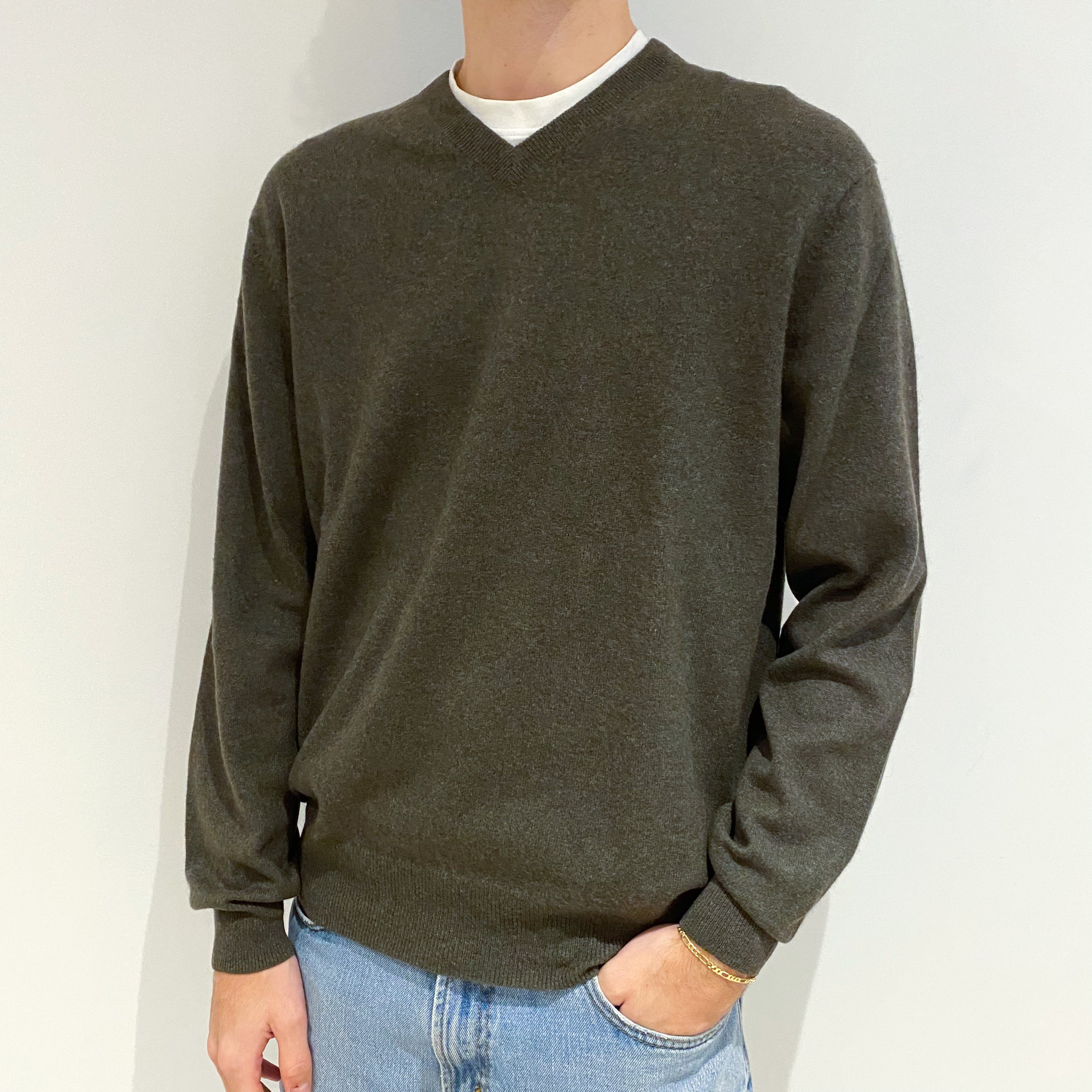 Men's Khaki Green Cashmere V-Neck Jumper Large