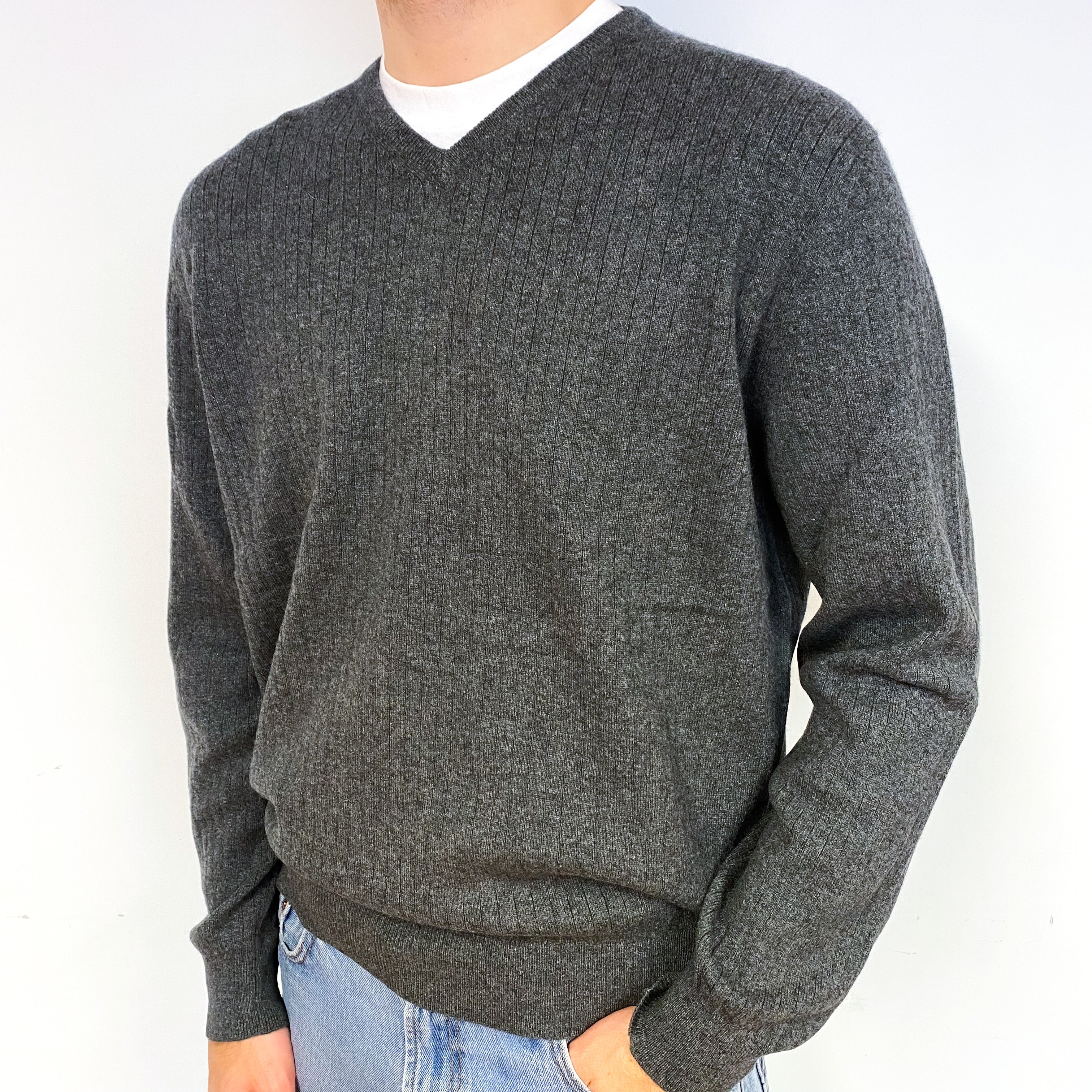 Men's Slate Grey Ribbed Cashmere V-Neck Jumper Large