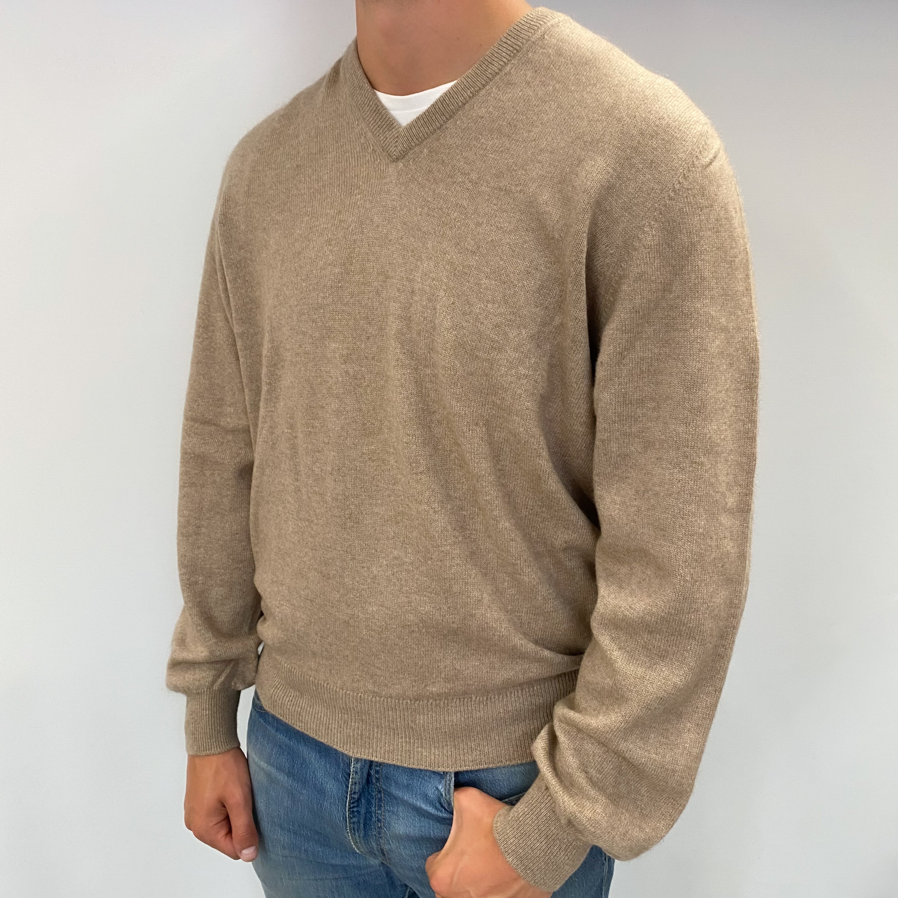 Men's Fawn Beige Cashmere V Neck Jumper XL