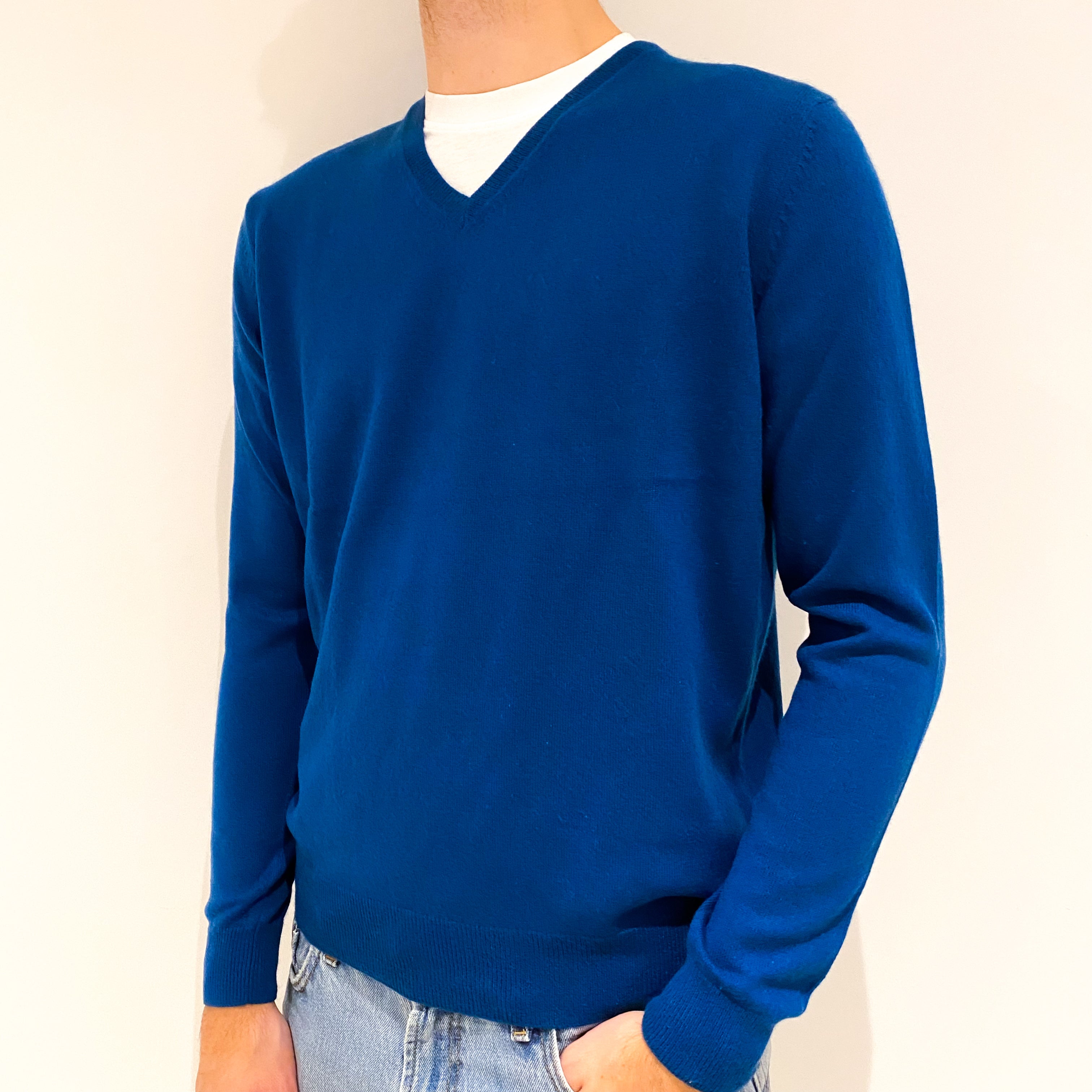 Men's Peacock Blue Cashmere V-Neck Jumper Large