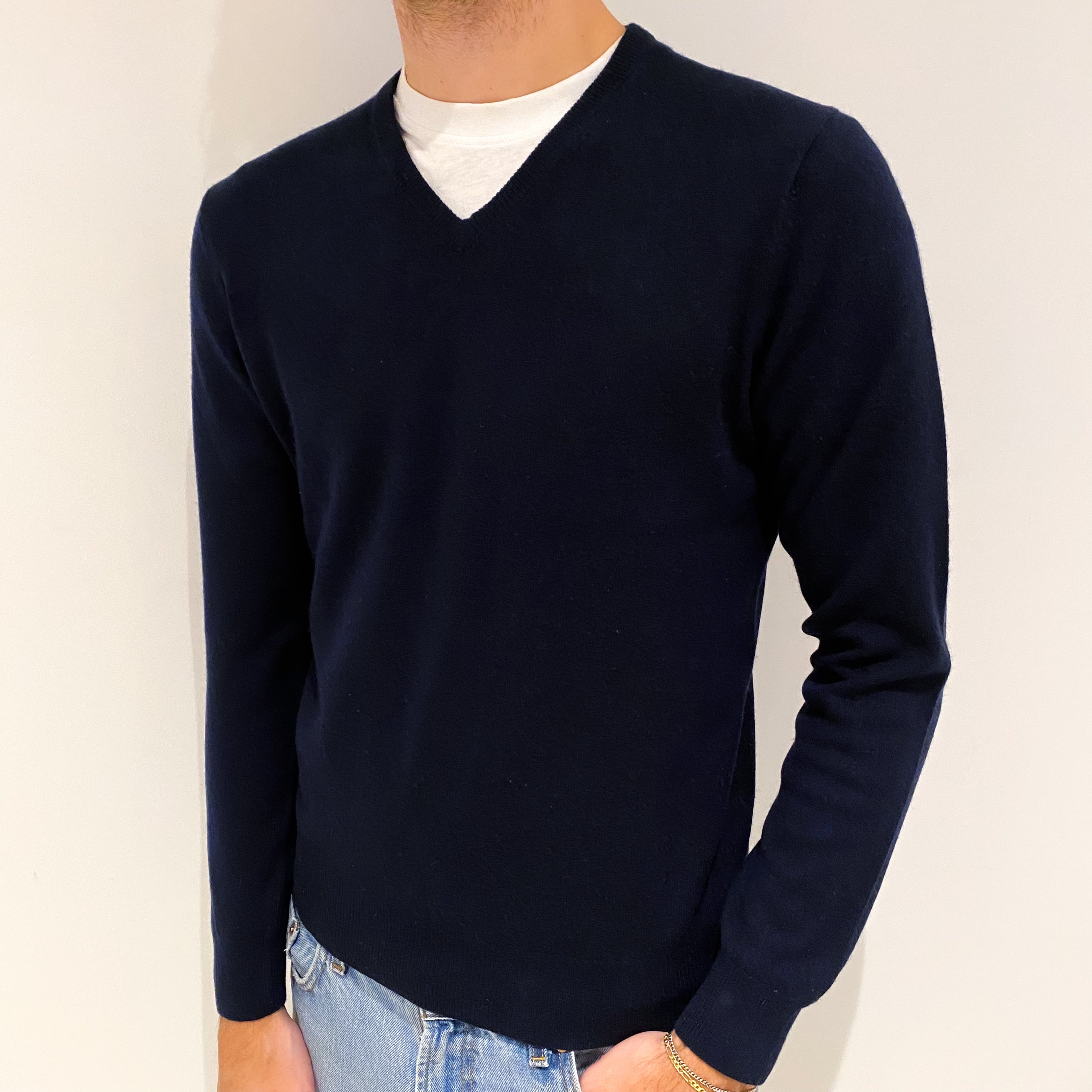 Men's Dark Navy Cashmere V-Neck Jumper Large