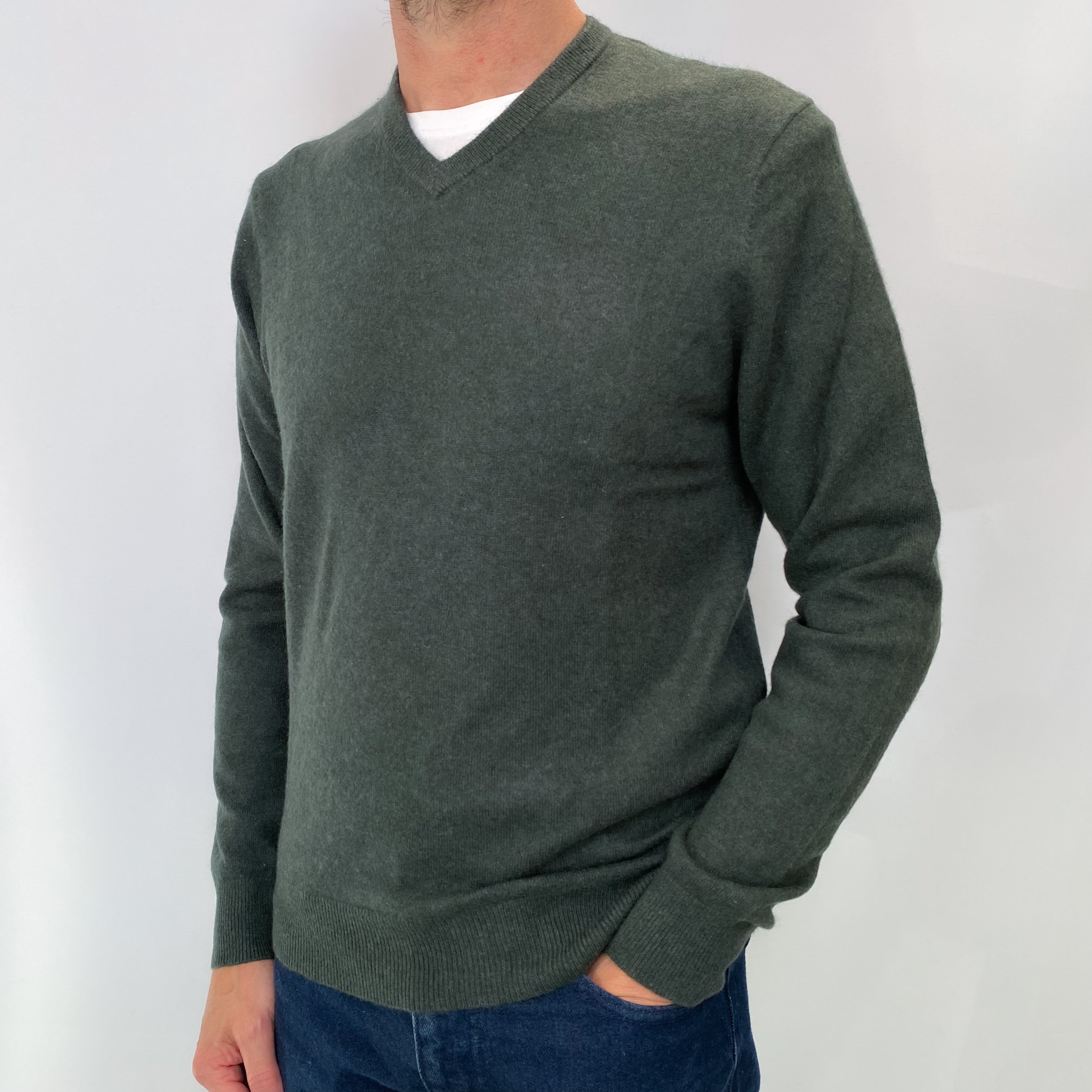 Forest Green Men's Cashmere V Neck Jumper Small