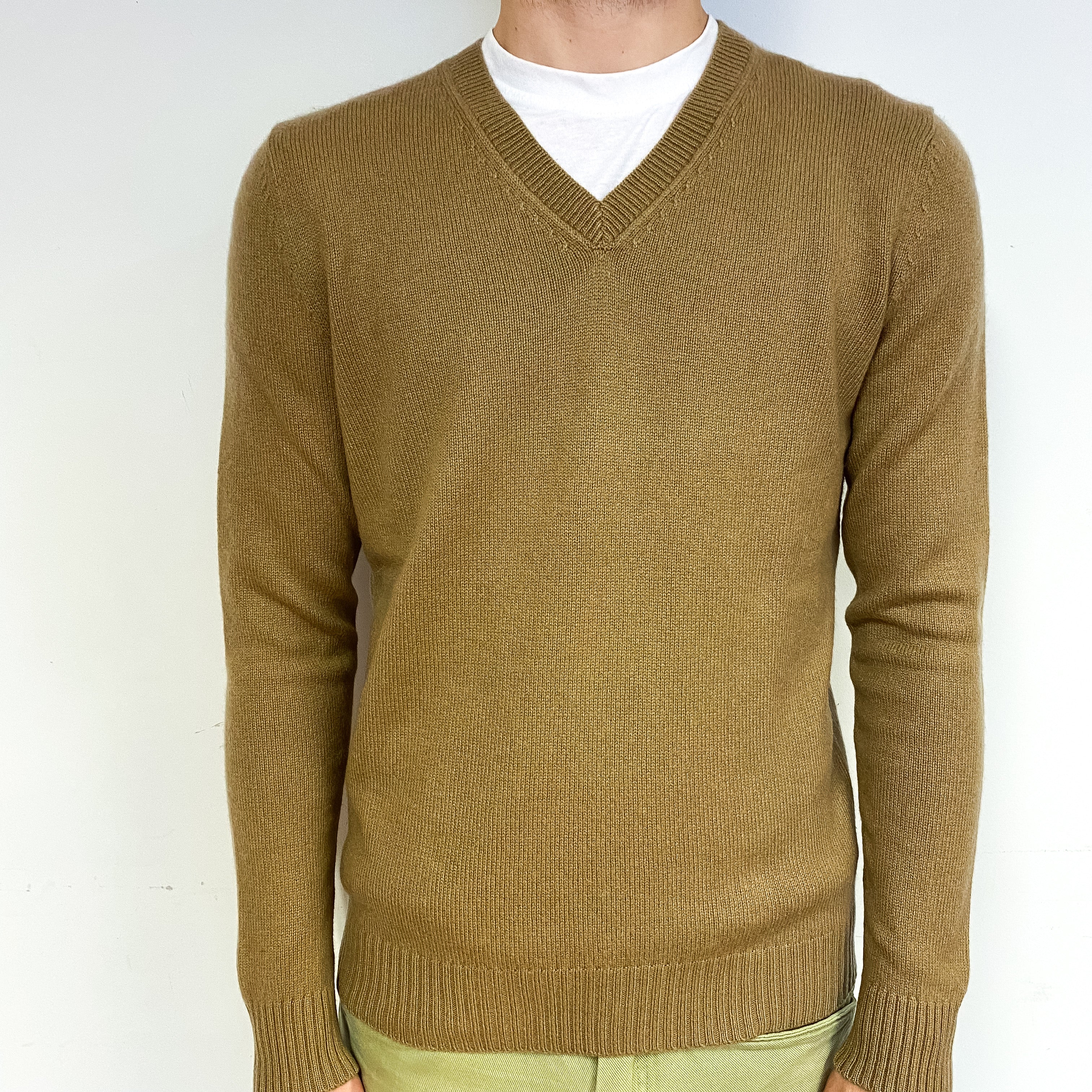 Men's Camel Brown Cashmere V-Neck Jumper Medium