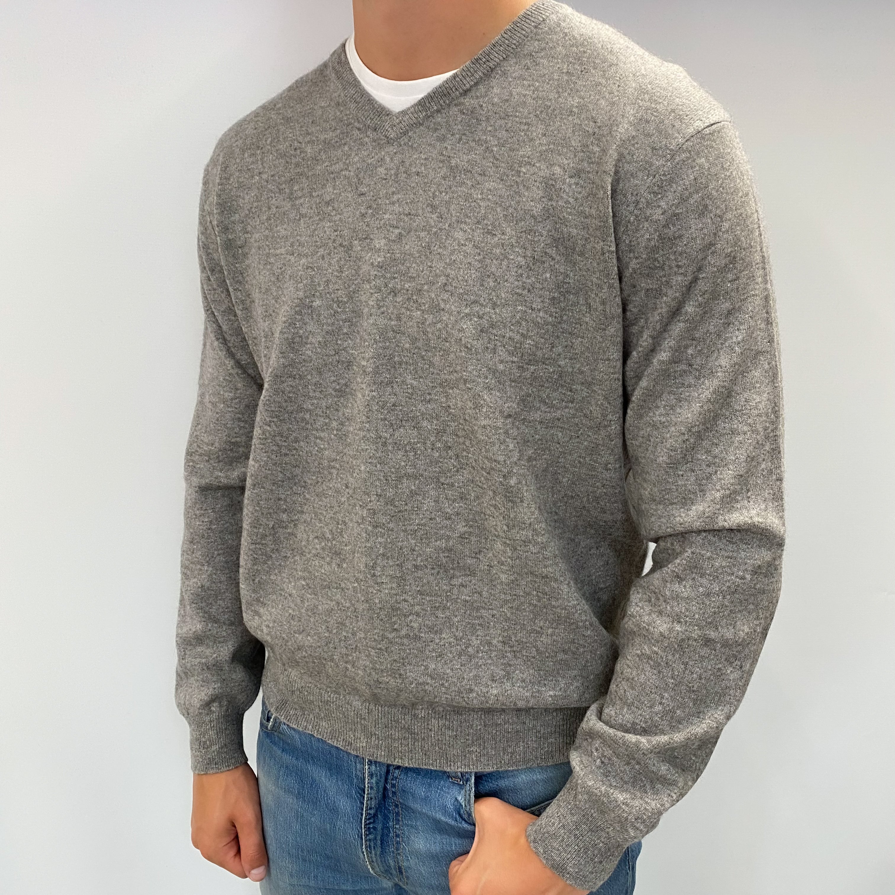 Men's Smoke Grey Cashmere V Neck Jumper XL