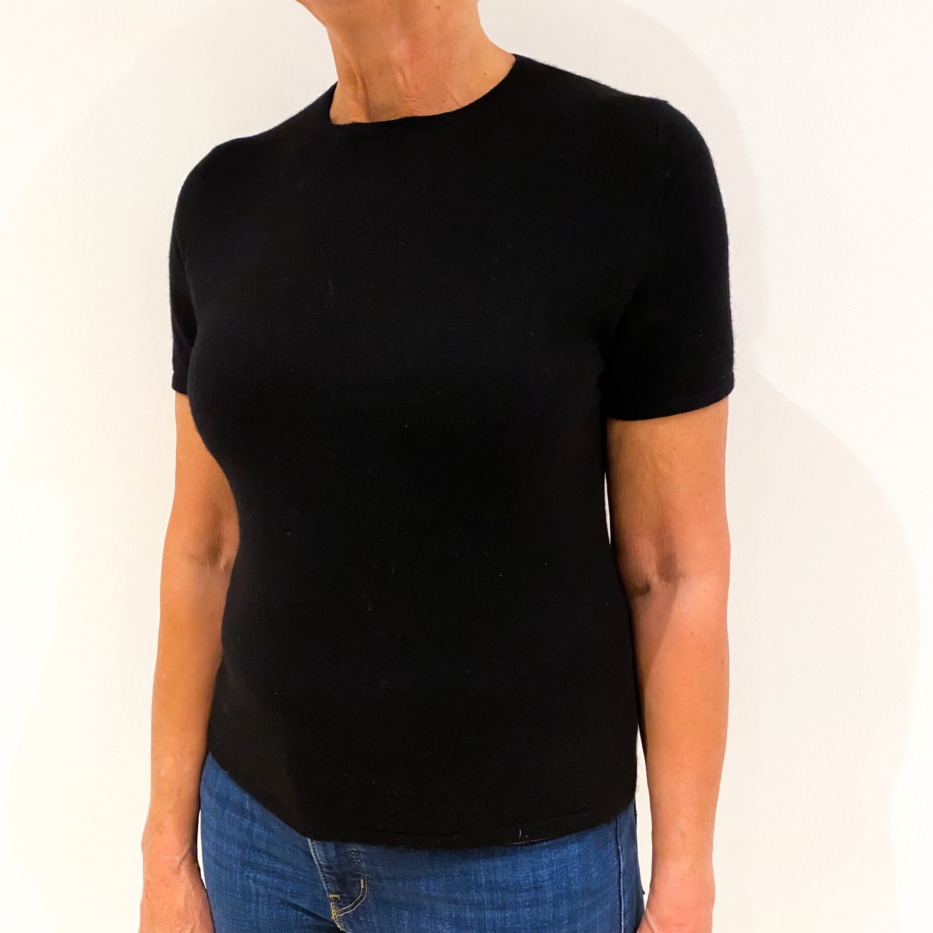 Black Short Sleeved Cashmere Crew Neck Jumper Medium