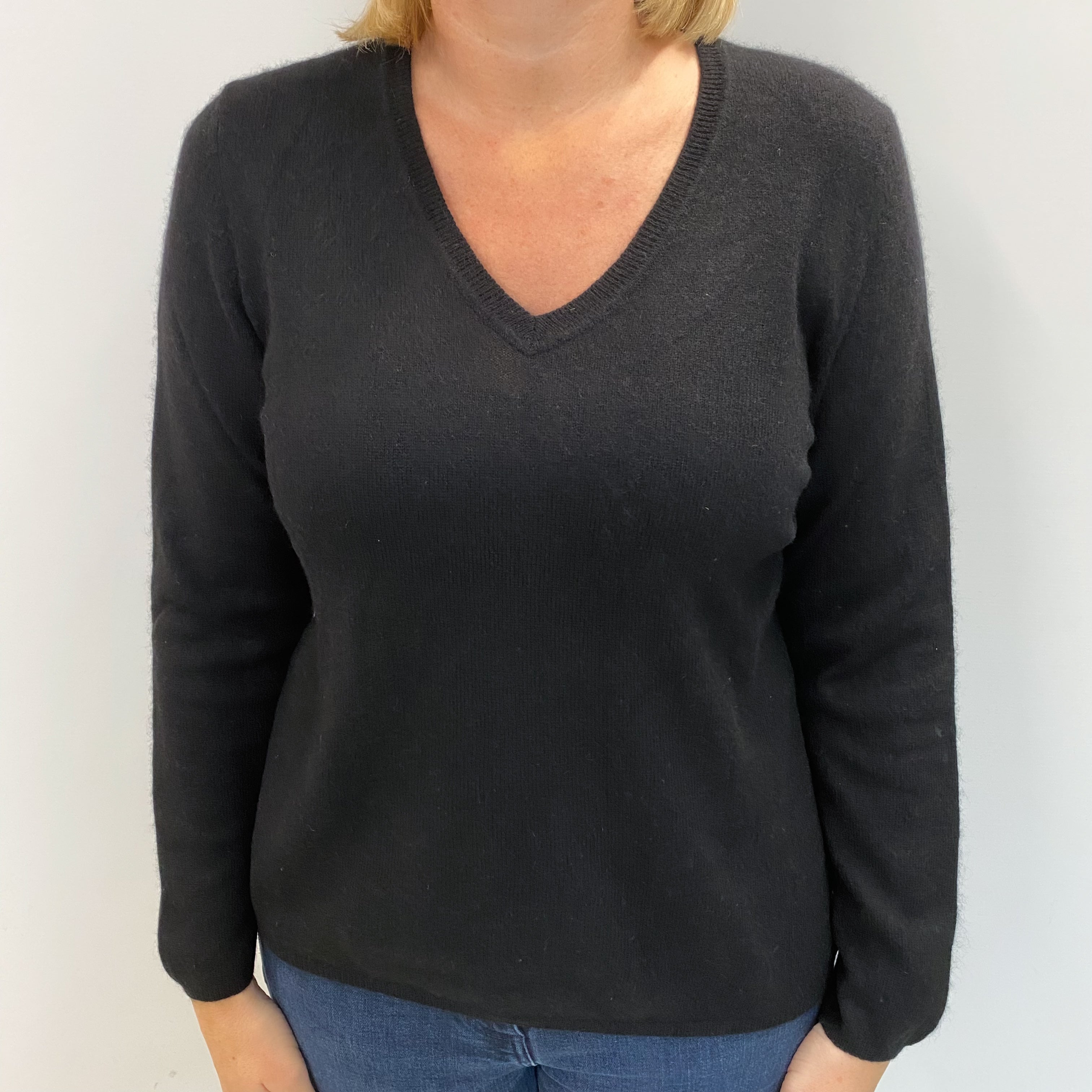 Black Cashmere V Neck Jumper Large