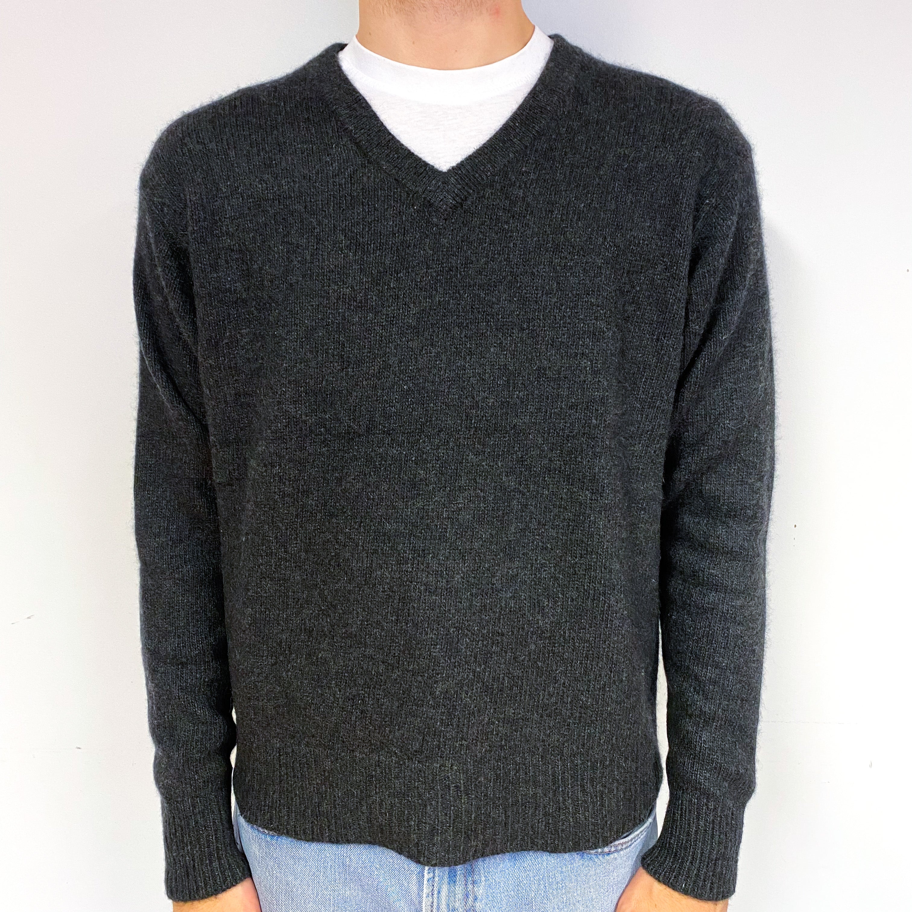 Men's Chunky Charcoal Grey Cashmere V-Neck Jumper Large