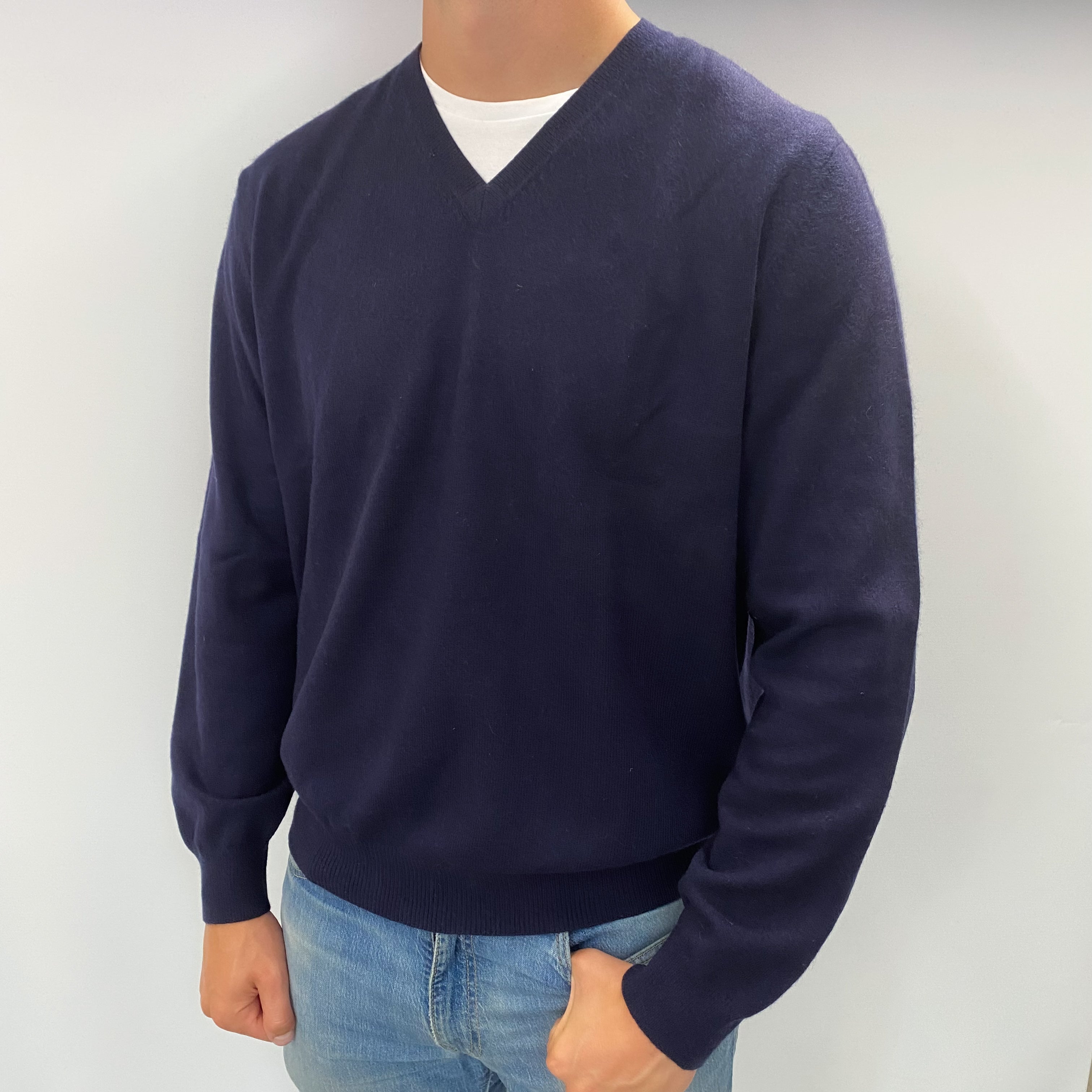 Men's Dark Navy Blue Cashmere V Neck Jumper XL
