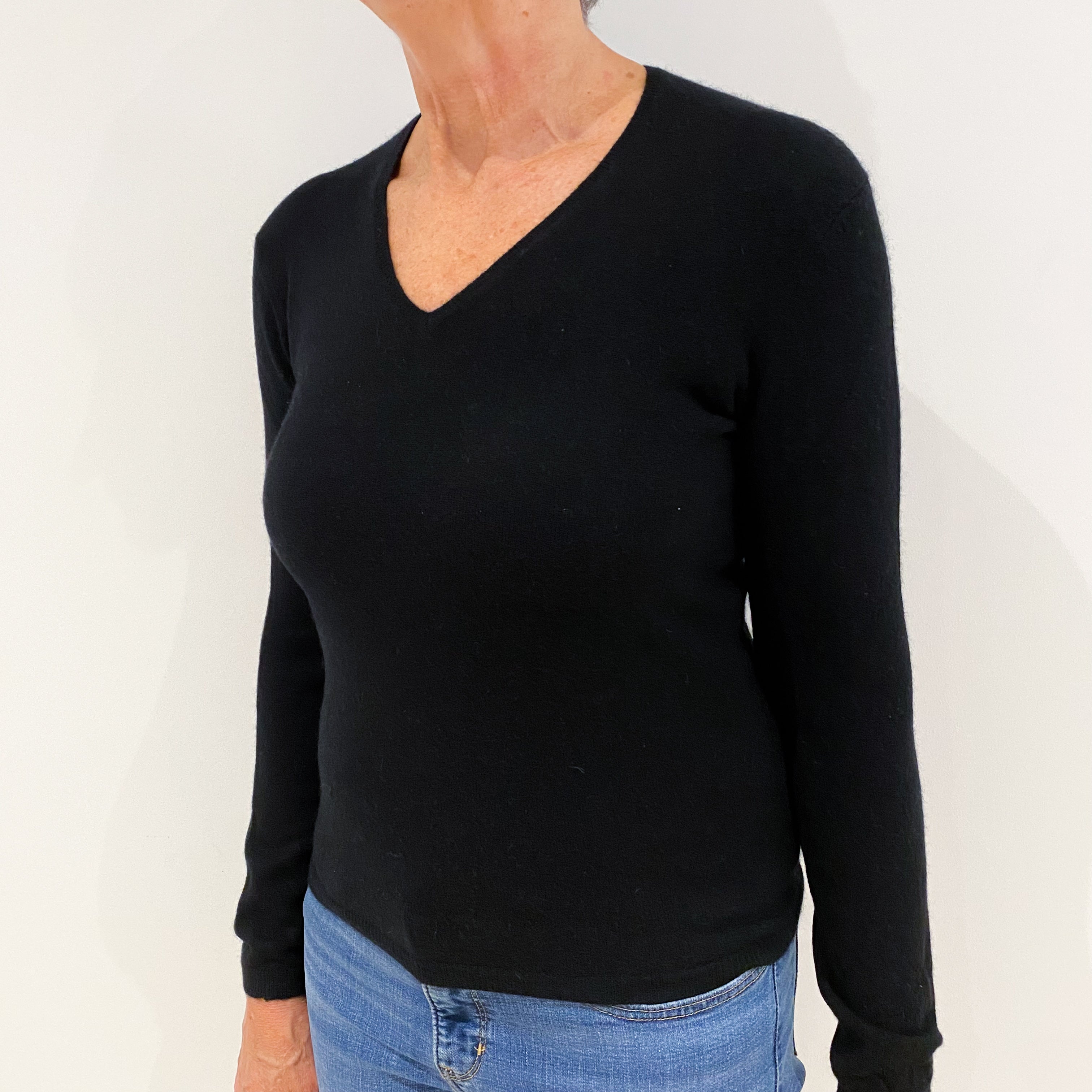 Black Cashmere V-Neck Jumper Medium