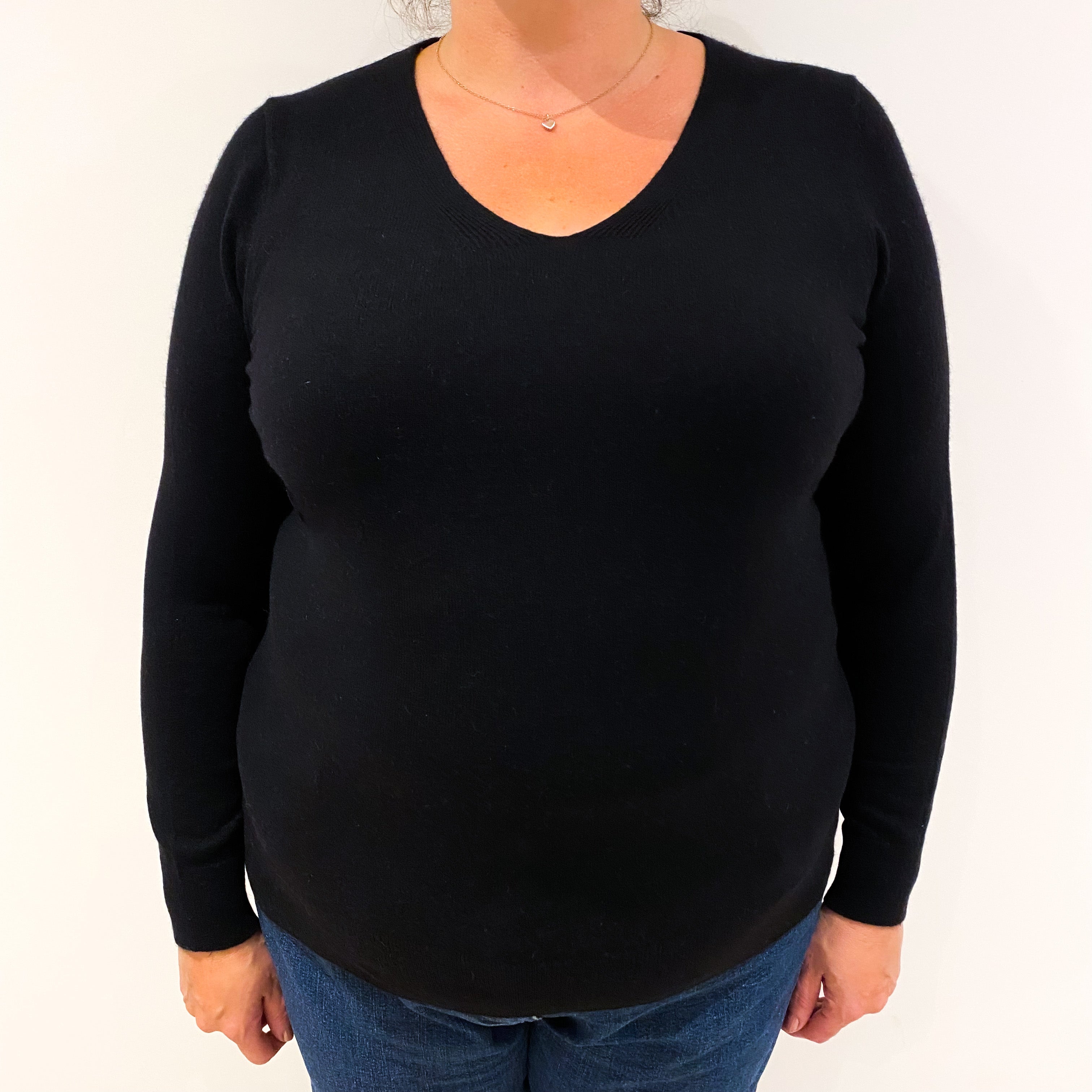 Black Cashmere V-Neck Jumper Extra Large