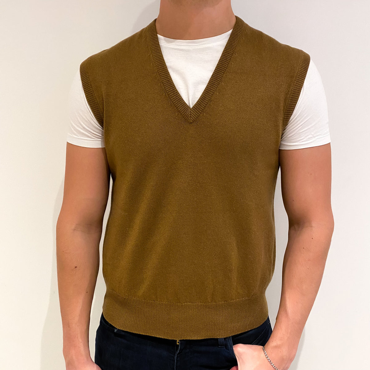 Men's Vintage Scottish Cinnamon Brown Cashmere V Neck Sleeveless Jumper XL