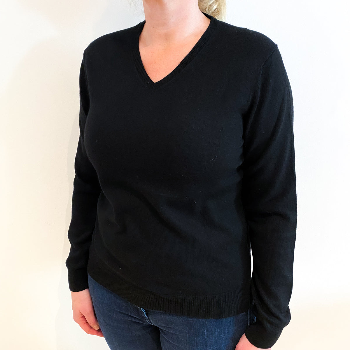 Black Cashmere V Neck Jumper Large