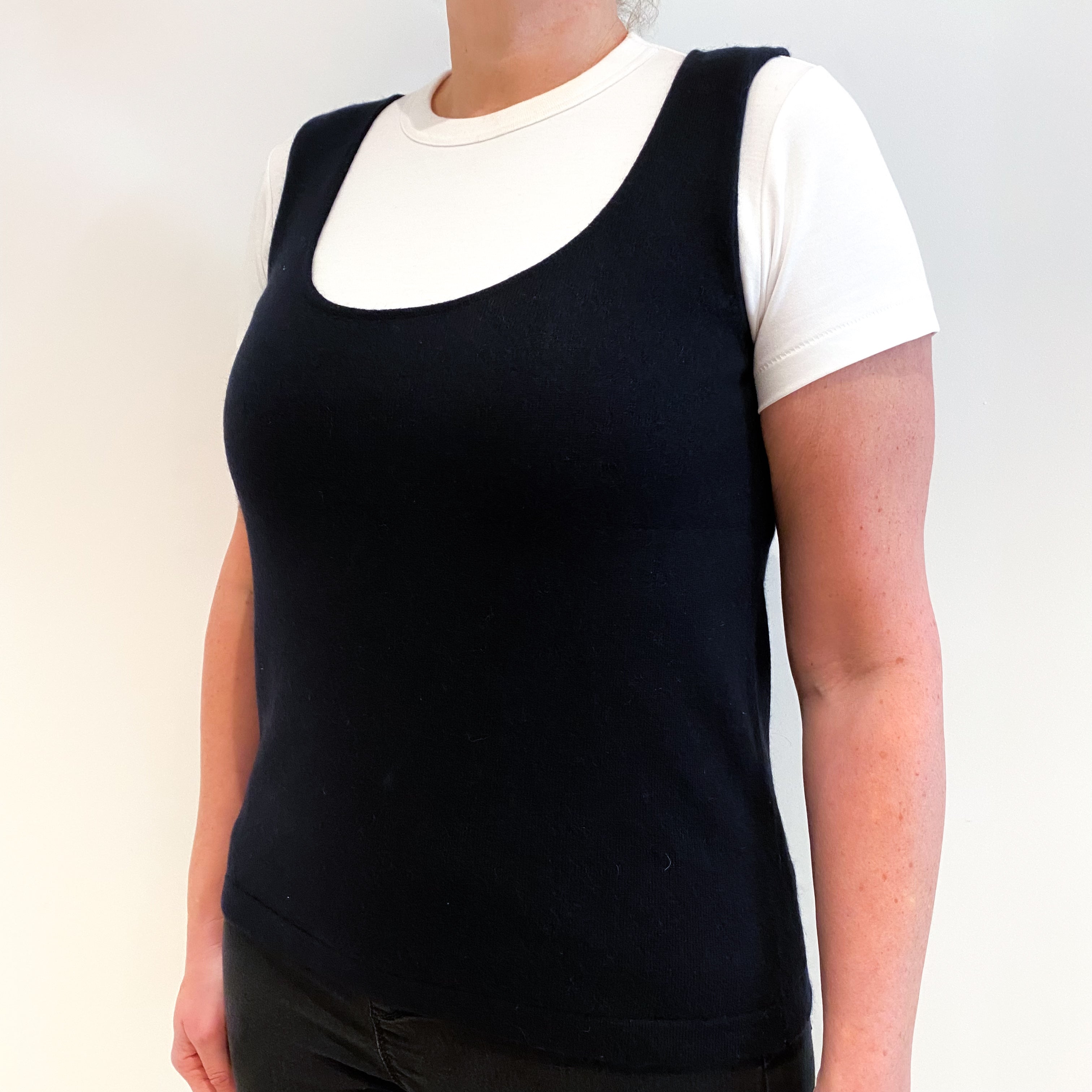 Black Cashmere Scoop Neck Vest Large