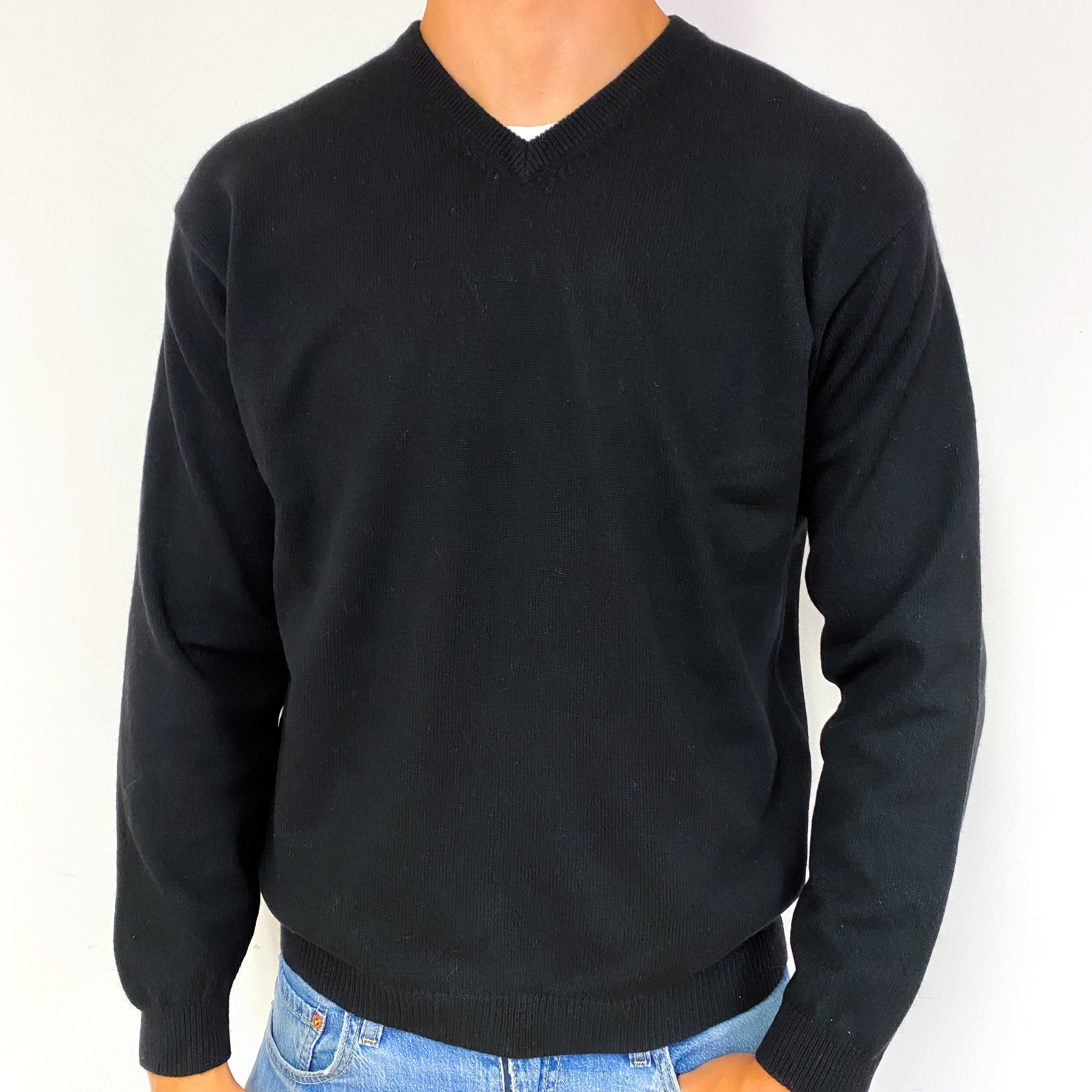 Men's Black Cashmere V-Neck Jumper Extra Large