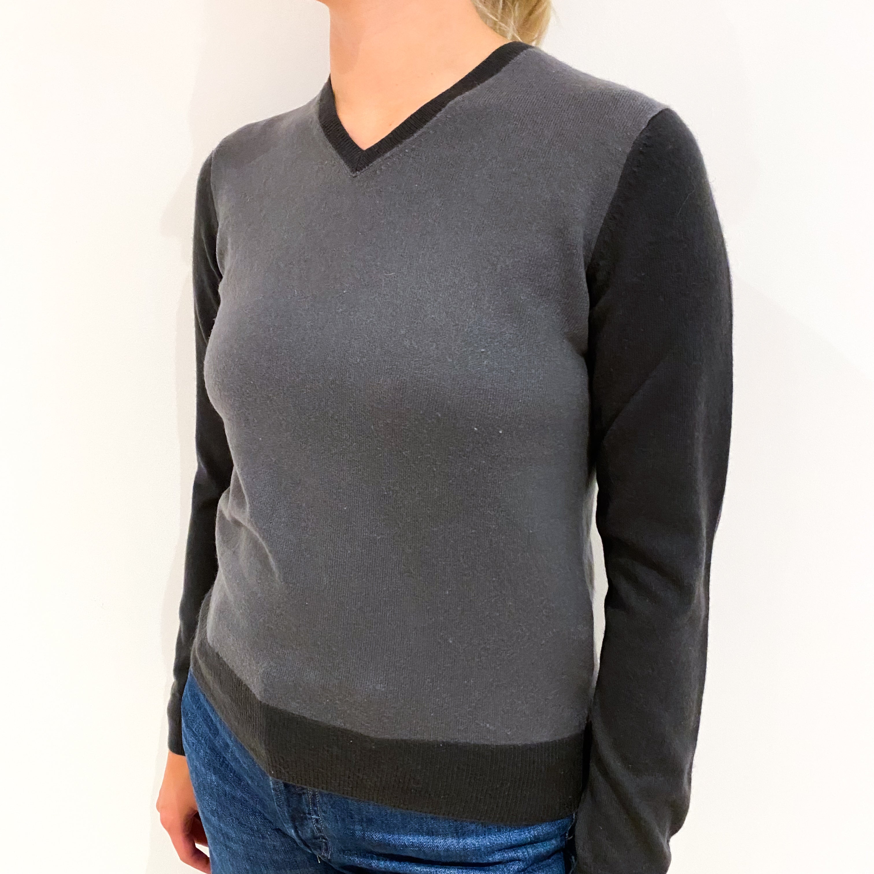Steel and Slate Grey Cashmere V-Neck Jumper Small
