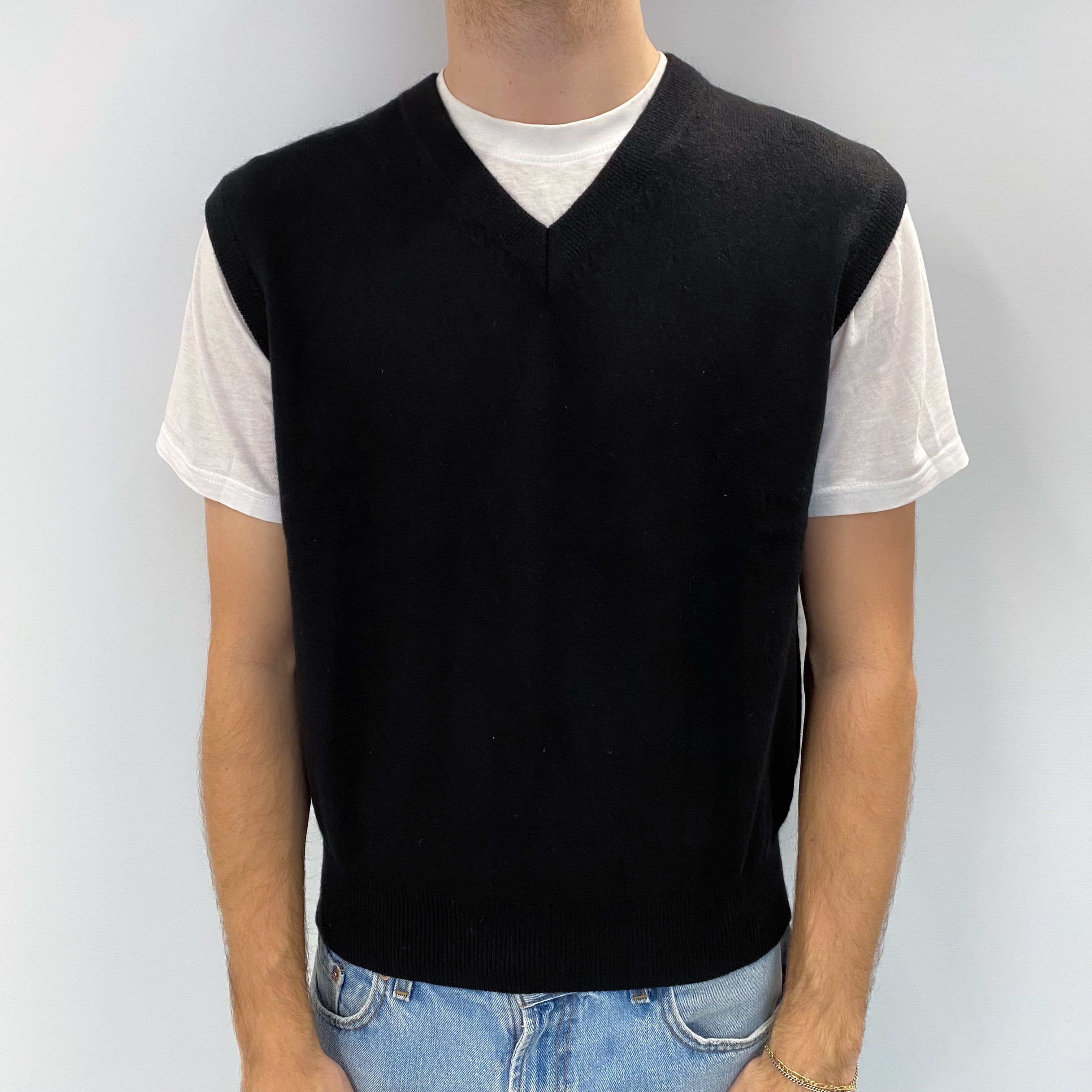 Men's Black Cashmere Sleeveless V Neck Jumper Large