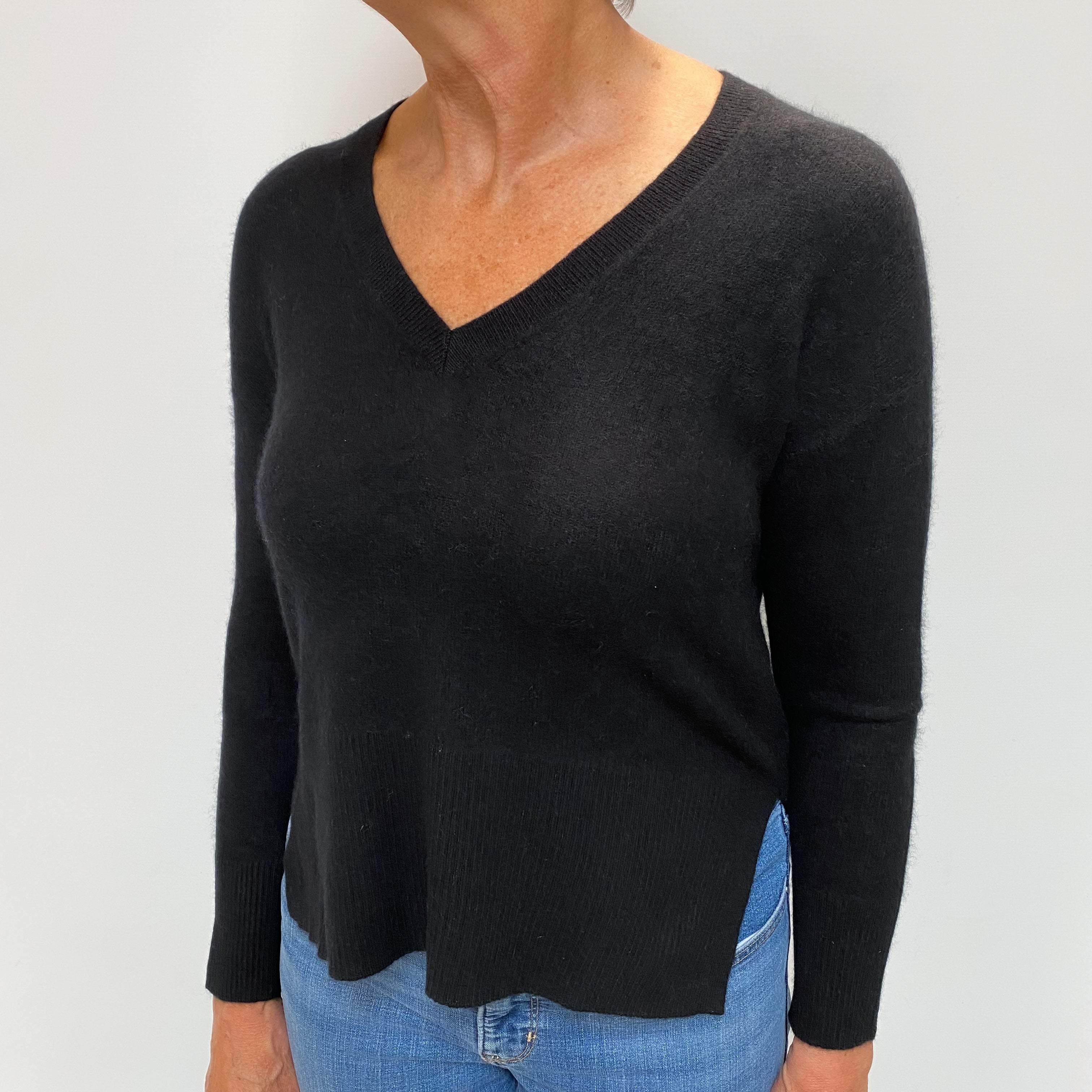 Black Cashmere Split Hem V Neck Jumper Medium
