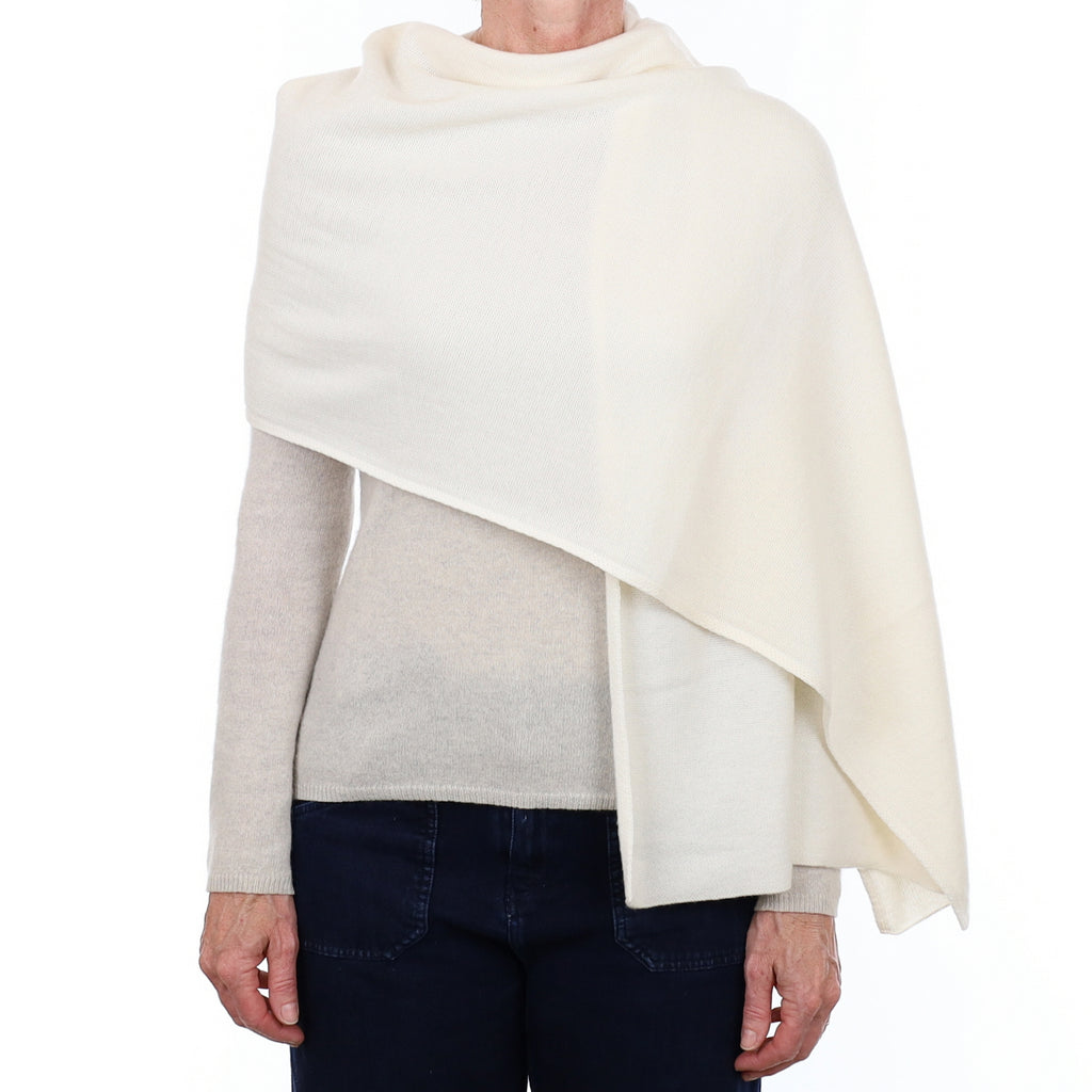 Brand New Scottish Chalk Cashmere Wrap