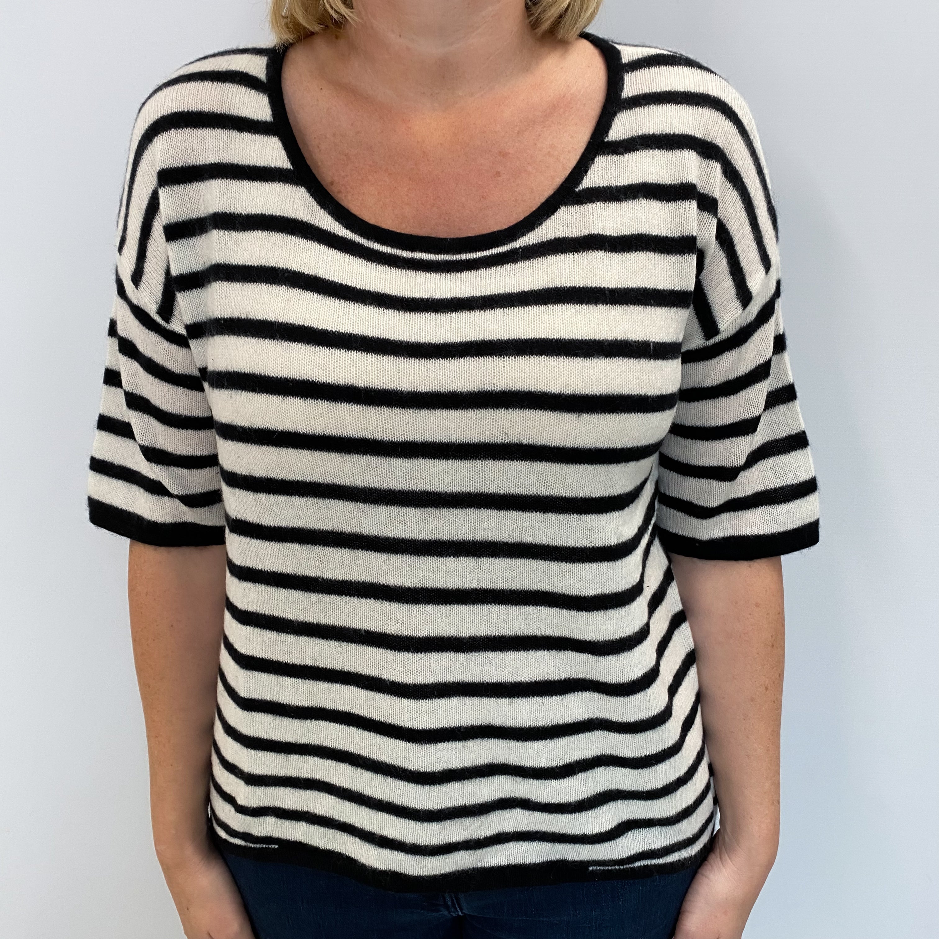 Black And White Striped Cashmere Crew Neck Short Sleeved Jumper Large